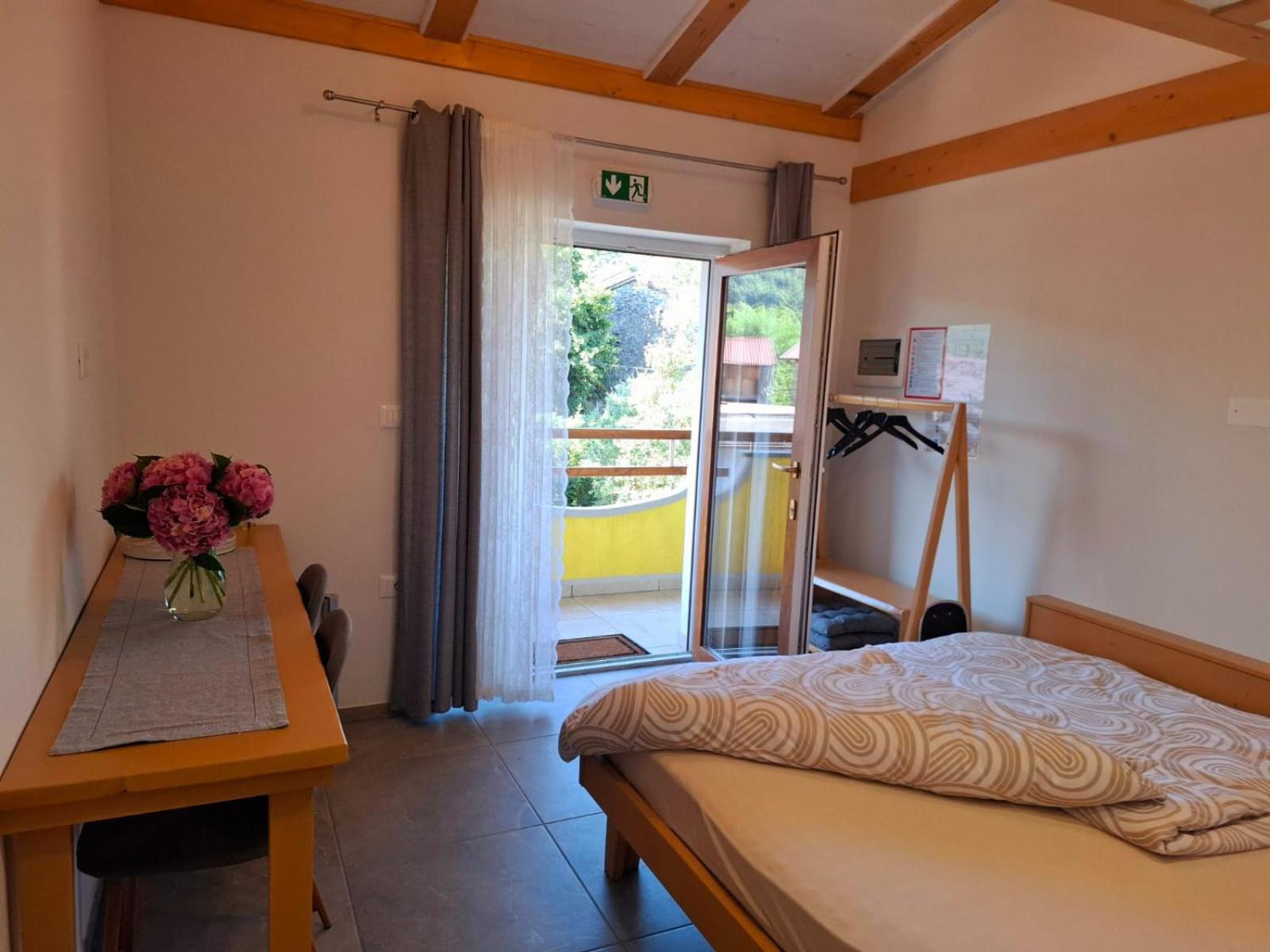 Double Room with Balcony photo 3