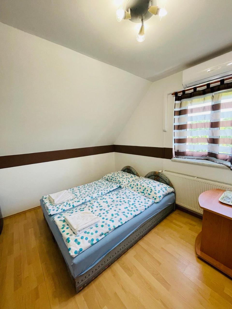 Budget Double or Twin Room photo 2