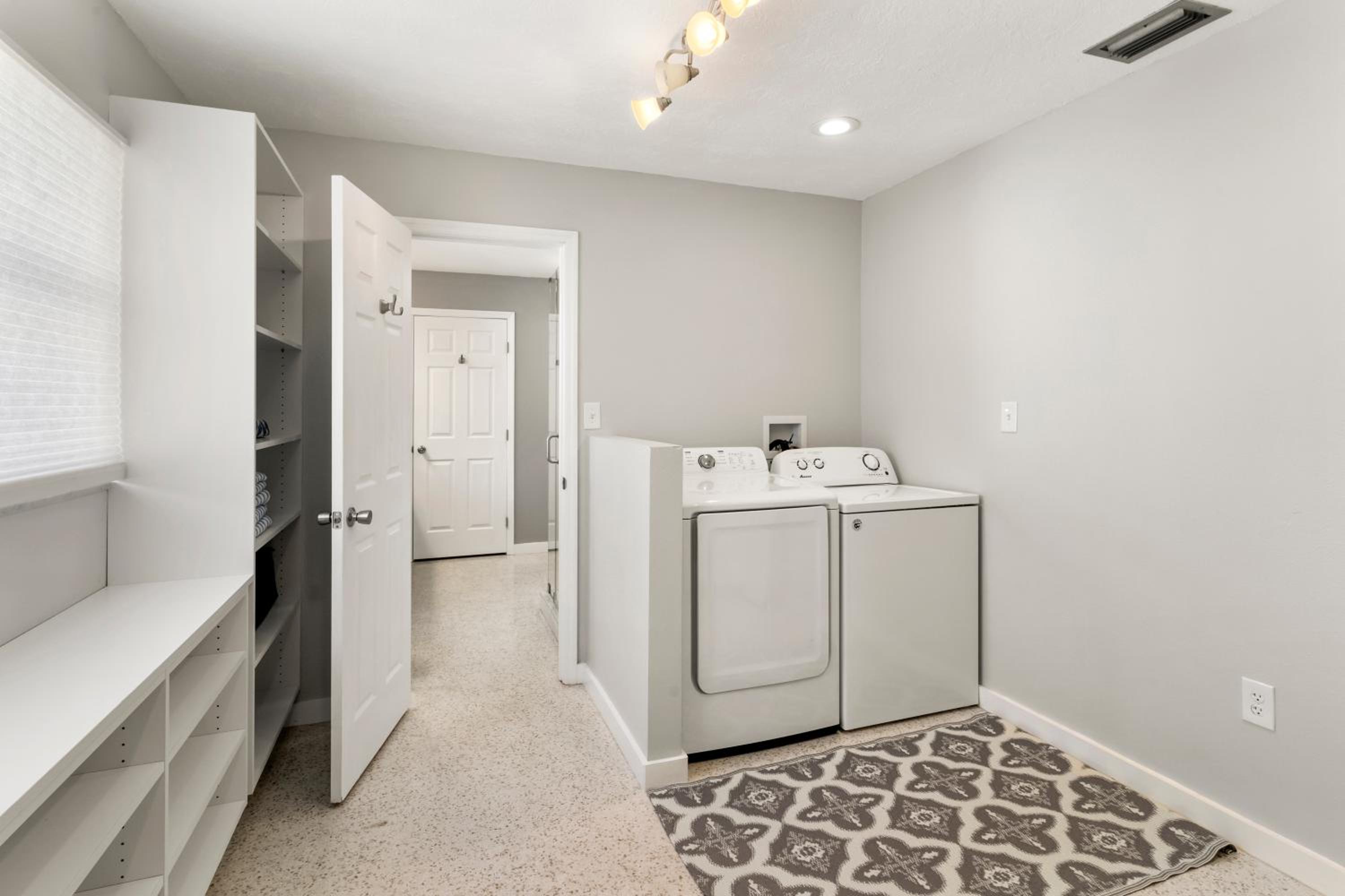 Three-Bedroom House photo 2