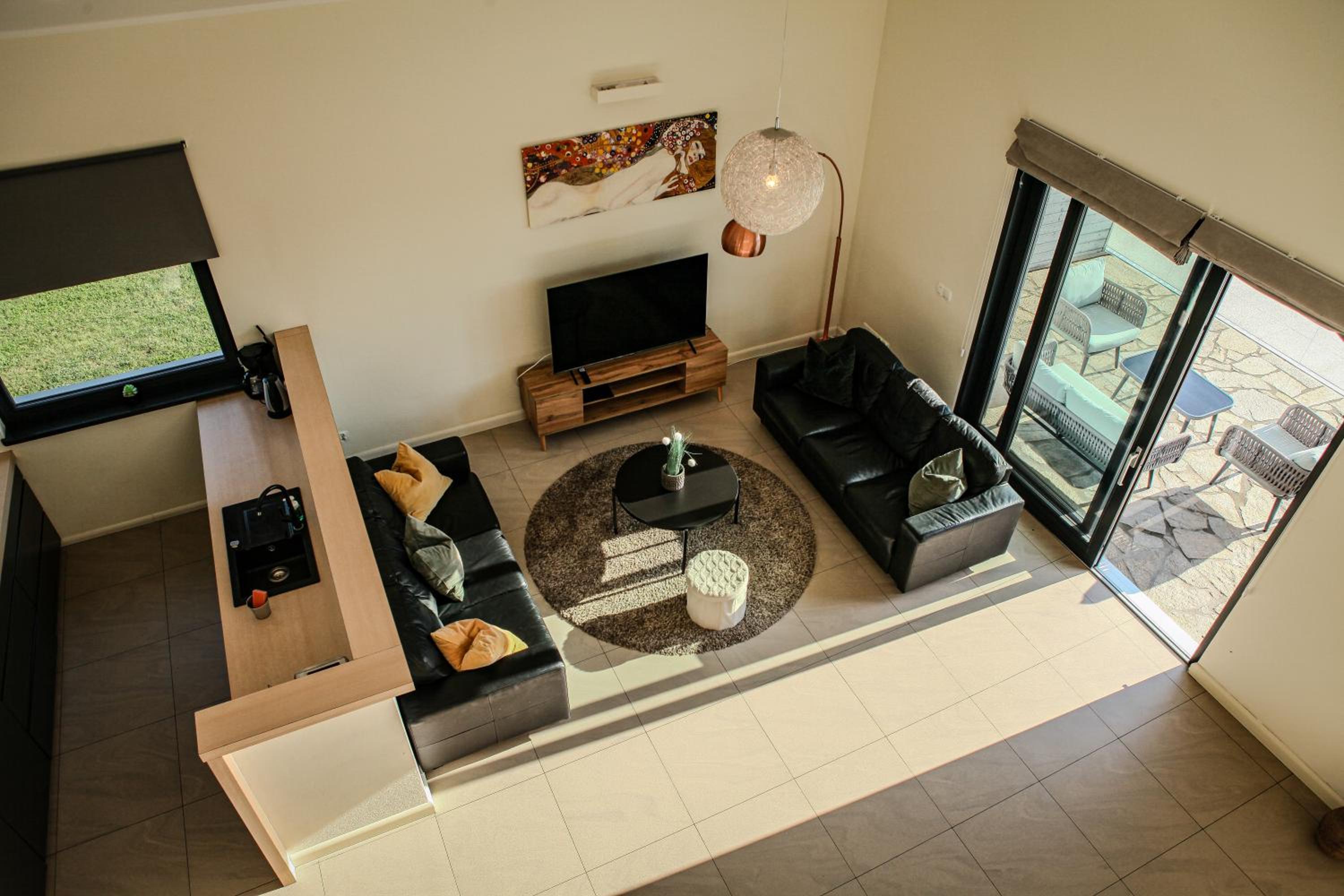 Villa photo 1