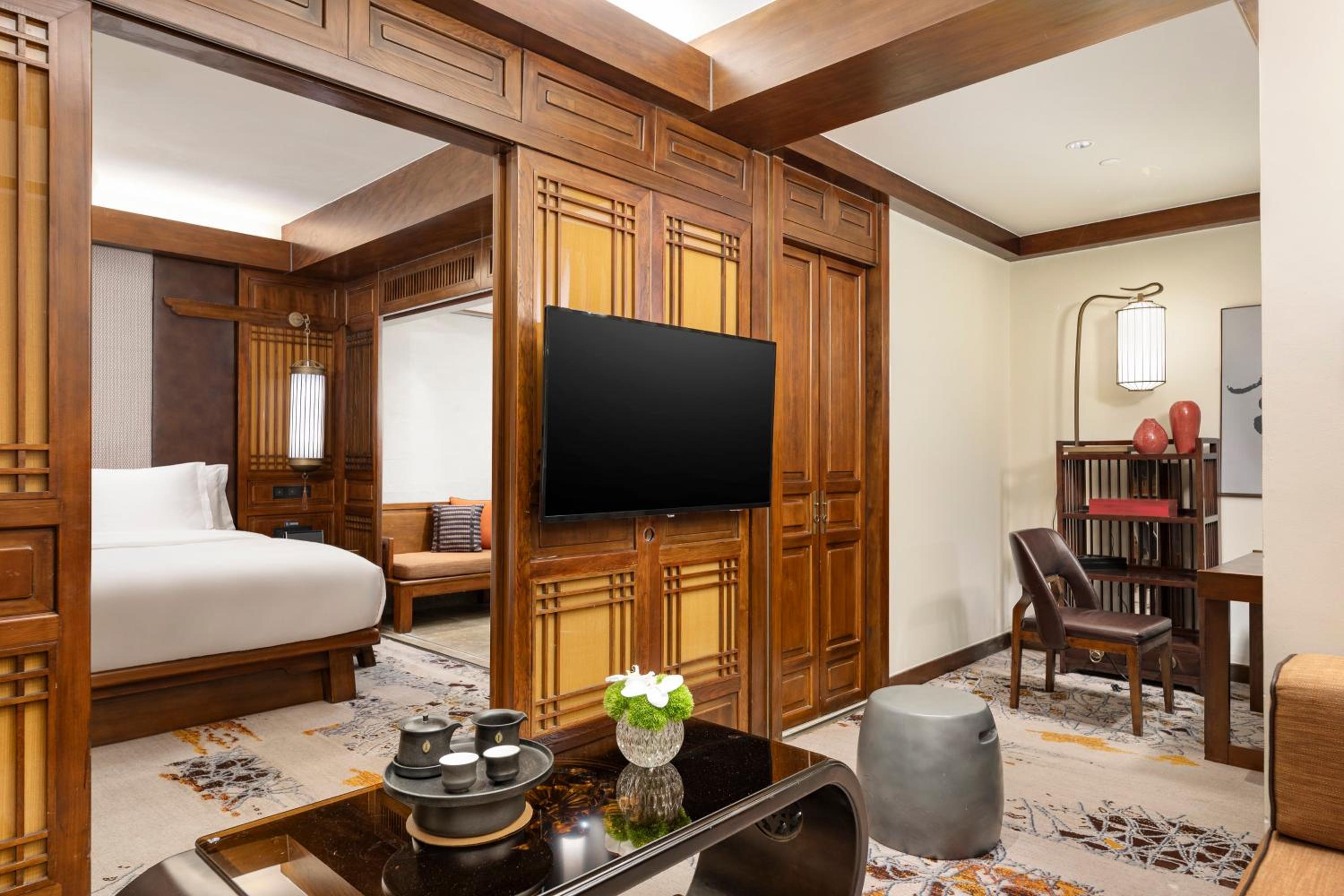 Premium King Room