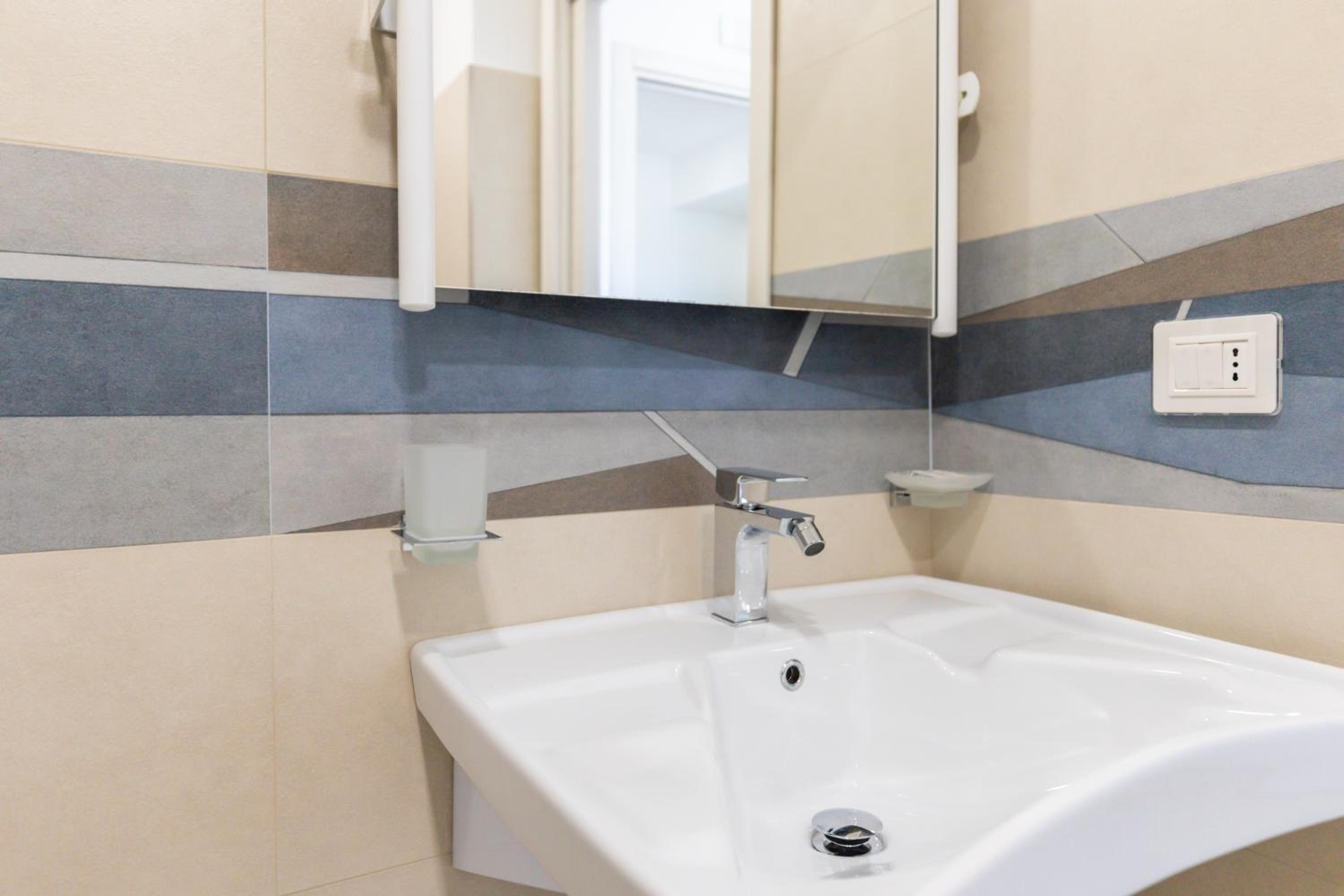 Double Room - Disability Access photo 2