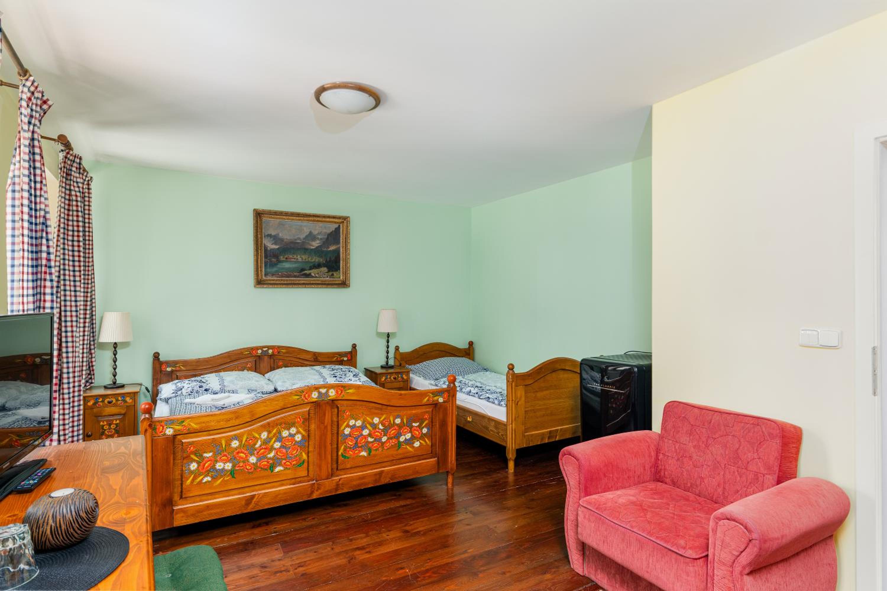 Double Room with Private Bathroom - Photo 1