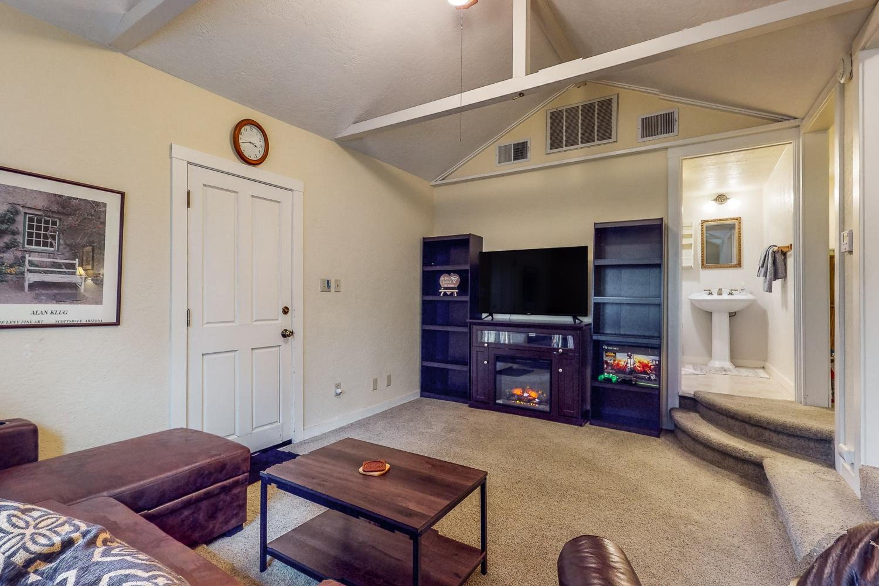 One-Bedroom House photo 1