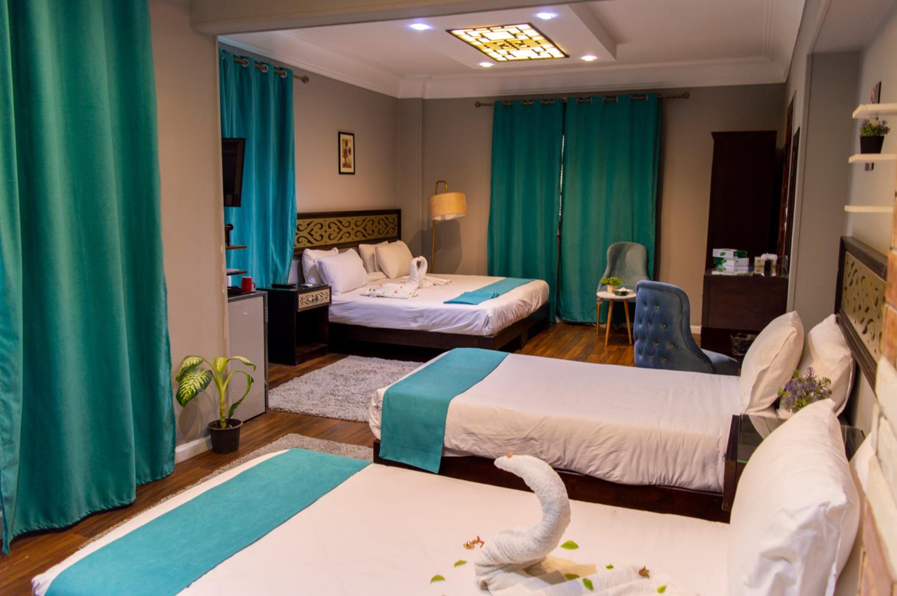 Deluxe Suite photo 1