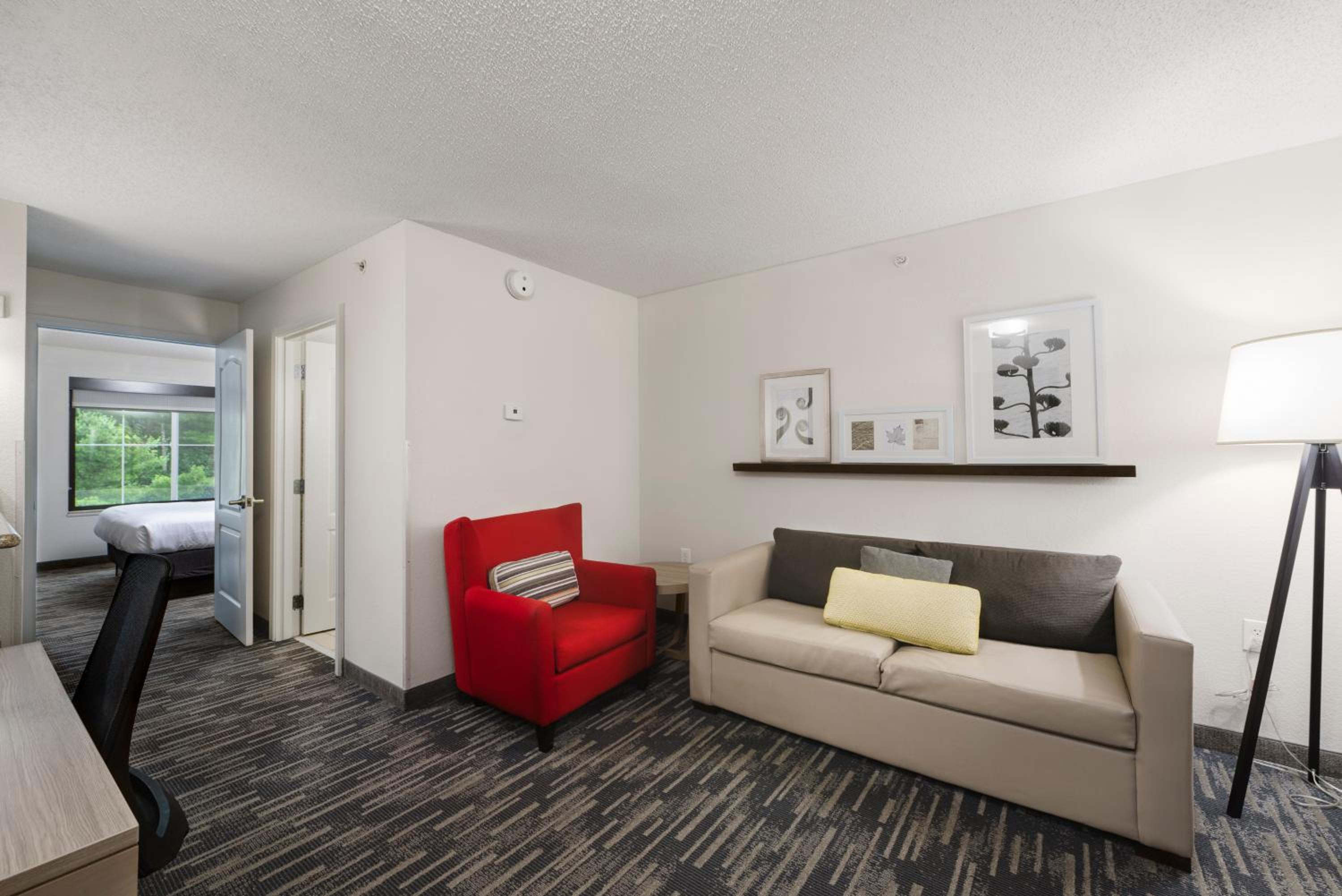 One-Bedroom King Suite - Non-Smoking - Photo 17