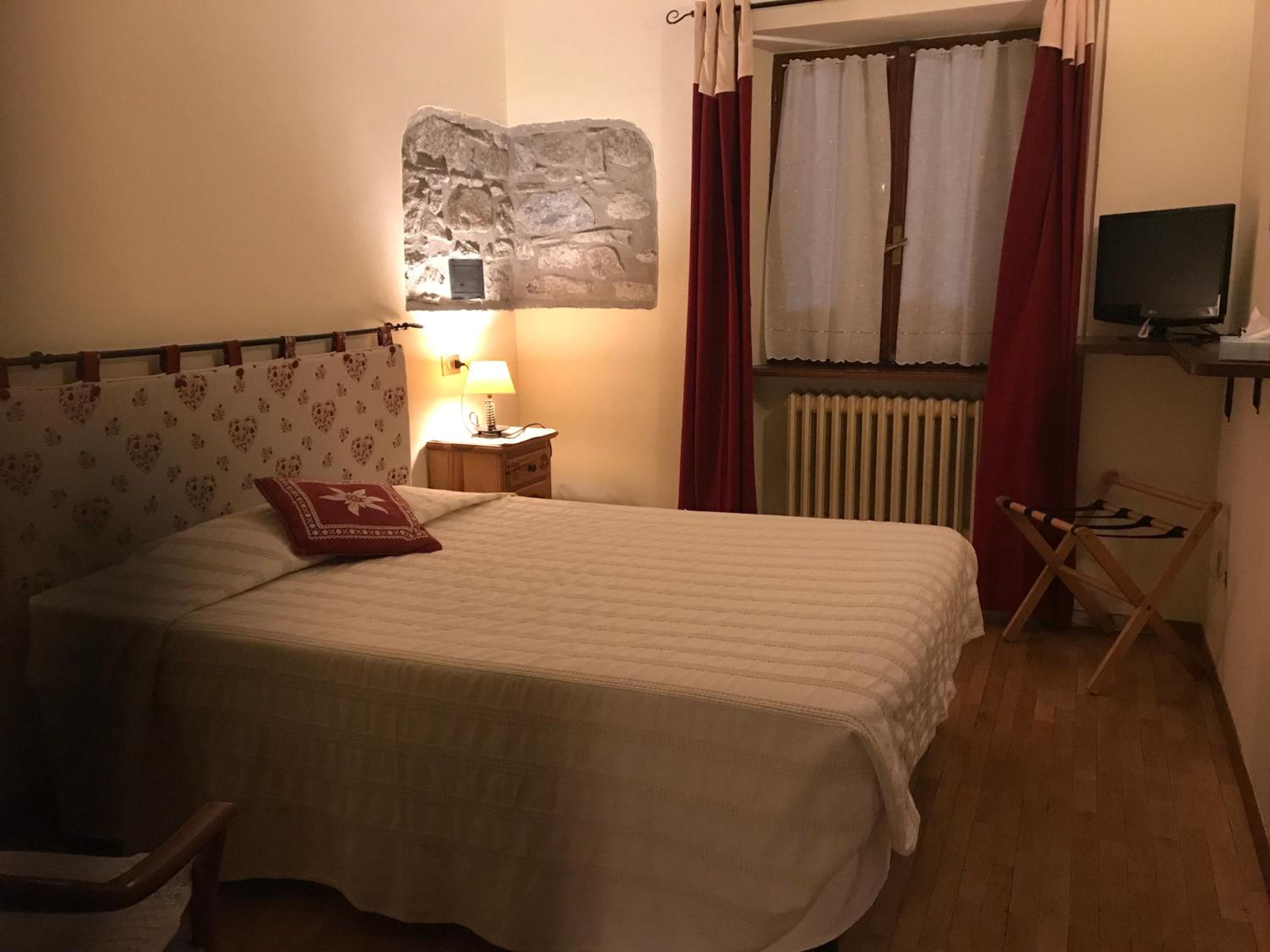 Double Room with Small Double Bed