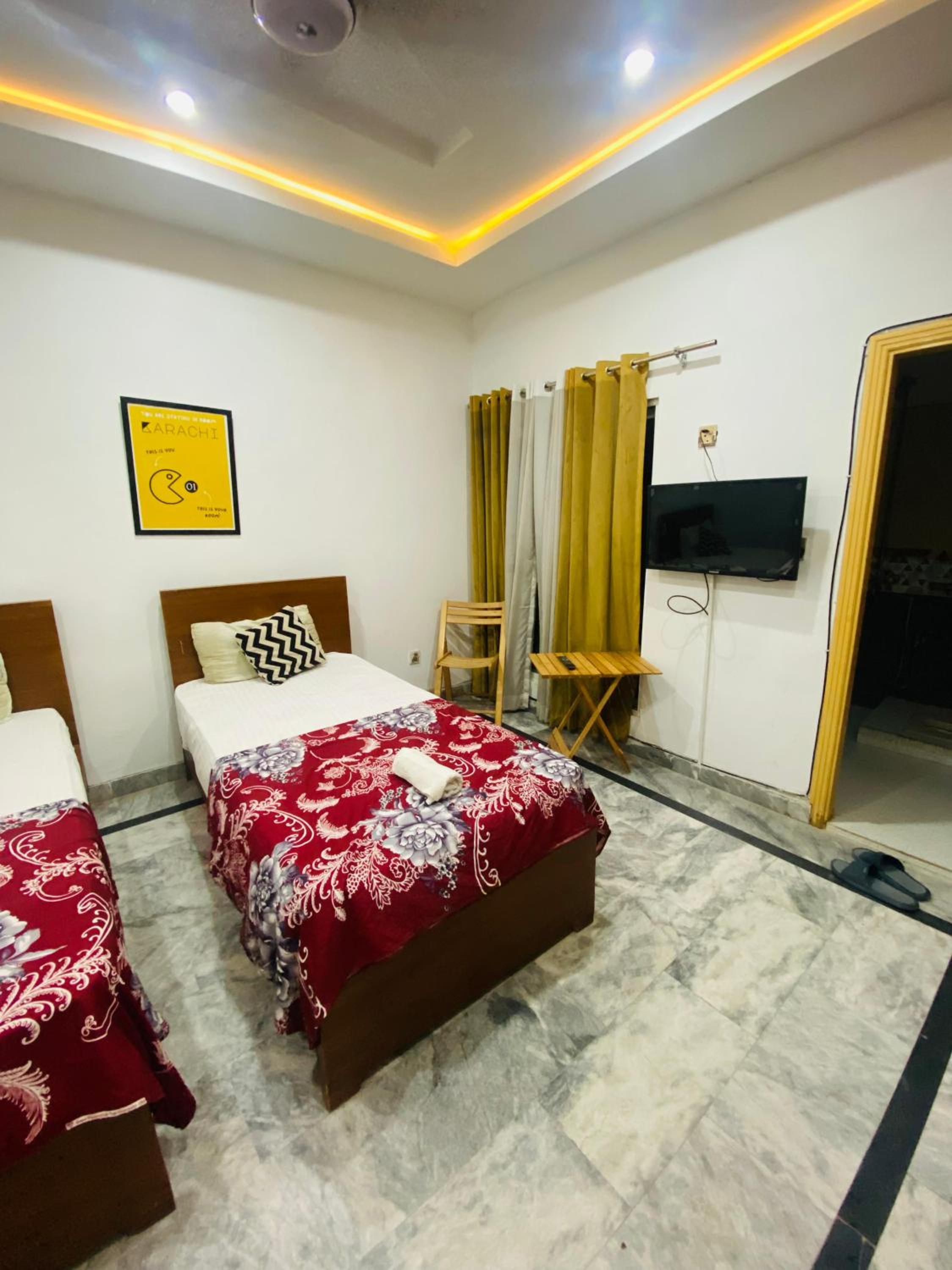Budget Double Room photo 3