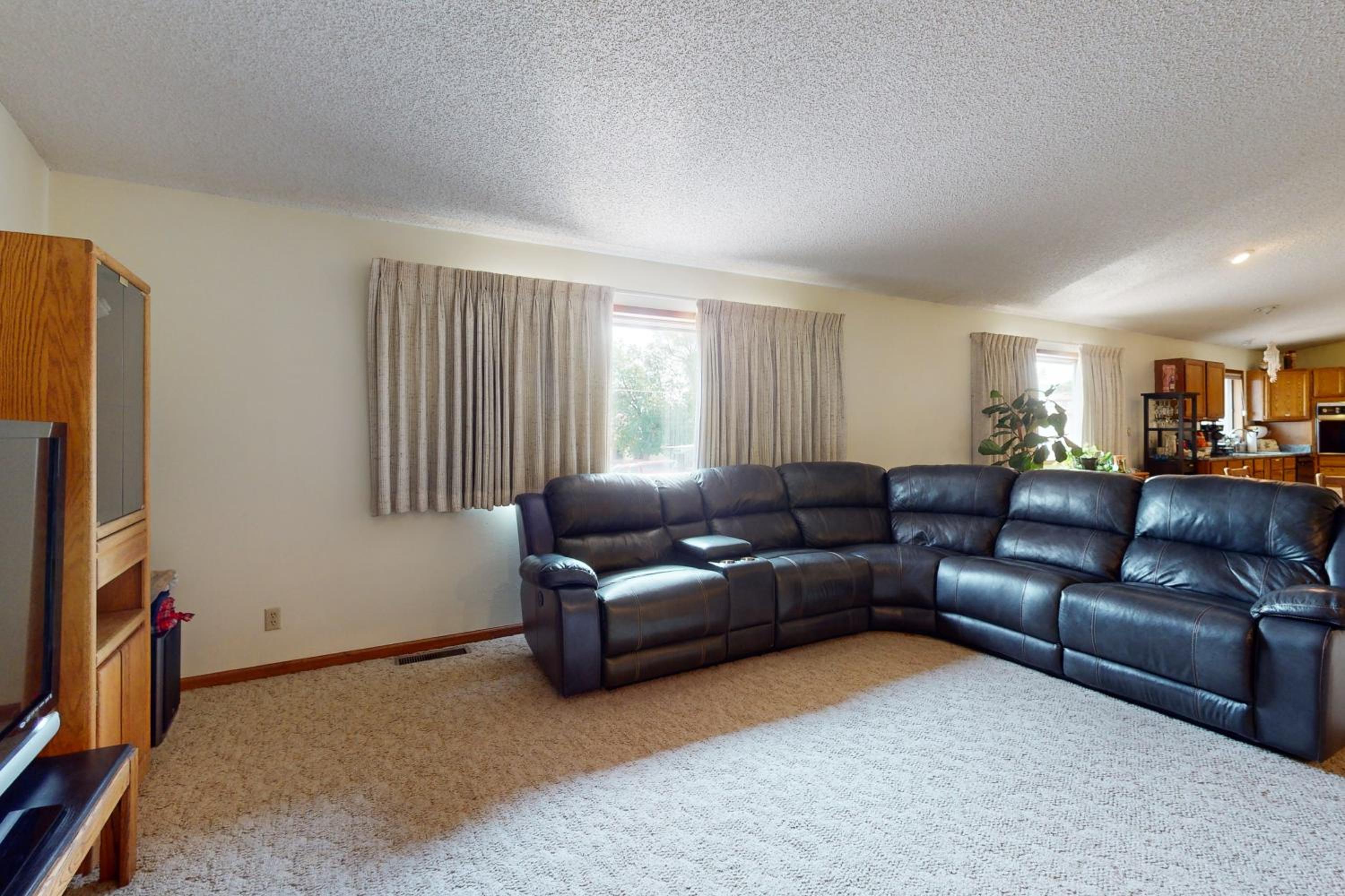 Apartment photo 1
