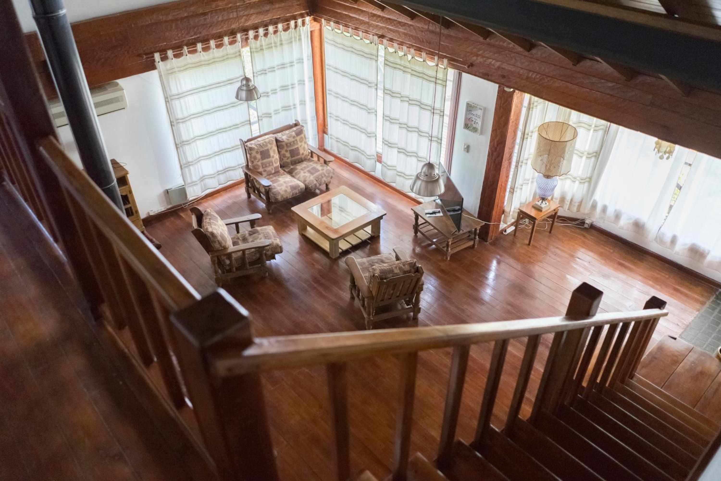 Three-Bedroom House photo 1