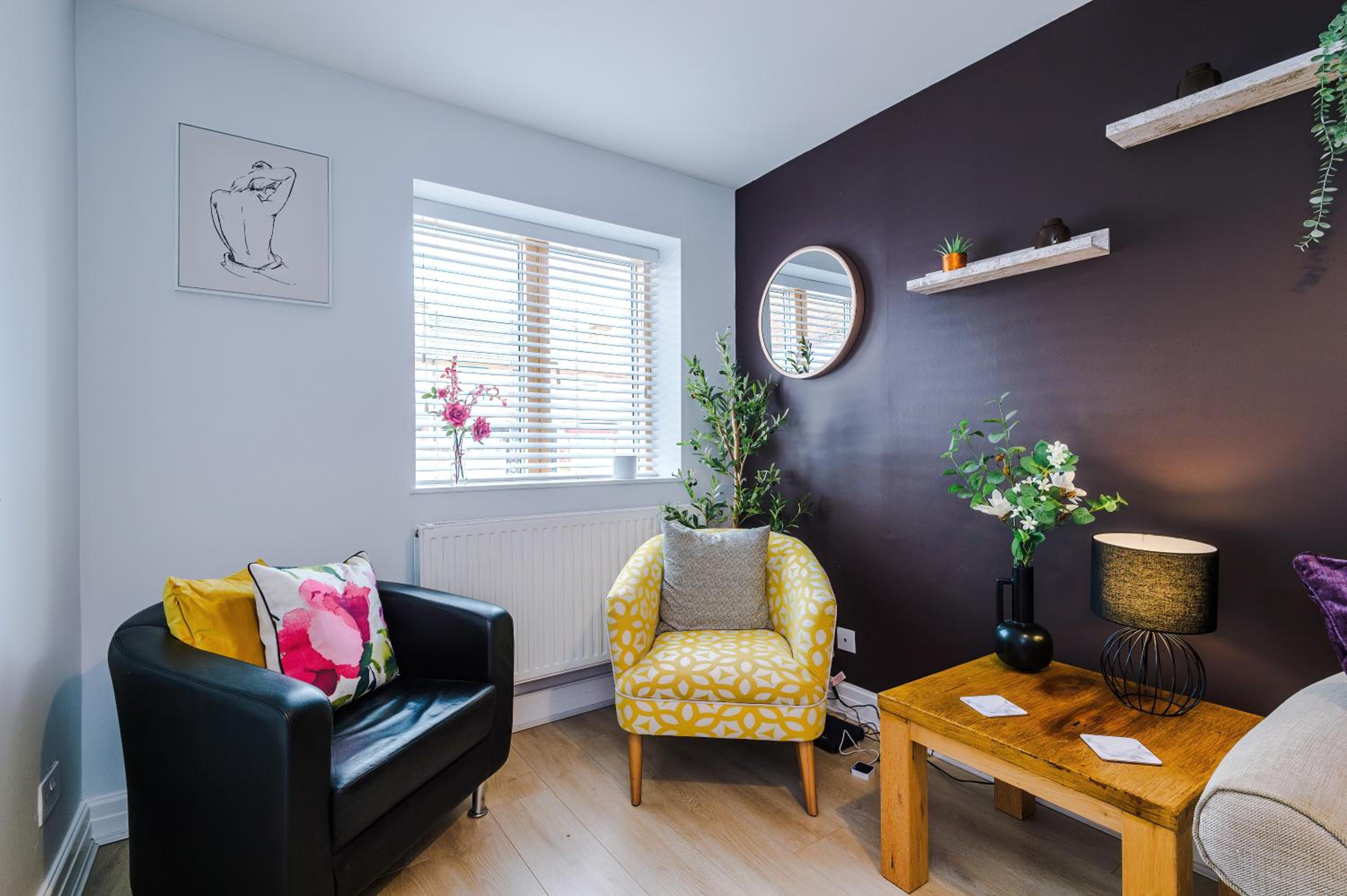 Three-Bedroom House photo 2