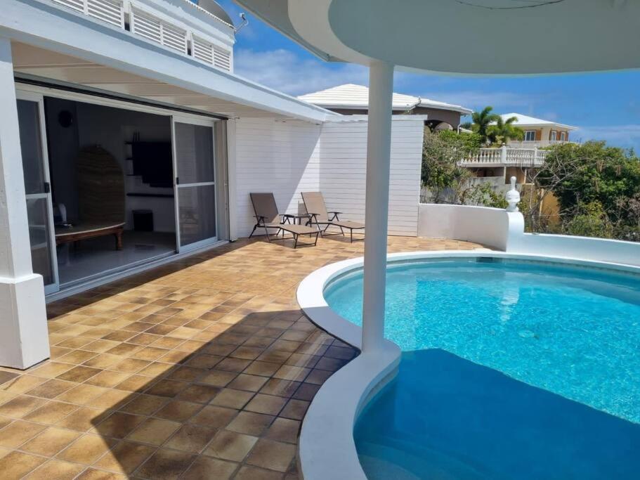 Three-Bedroom Villa photo 3