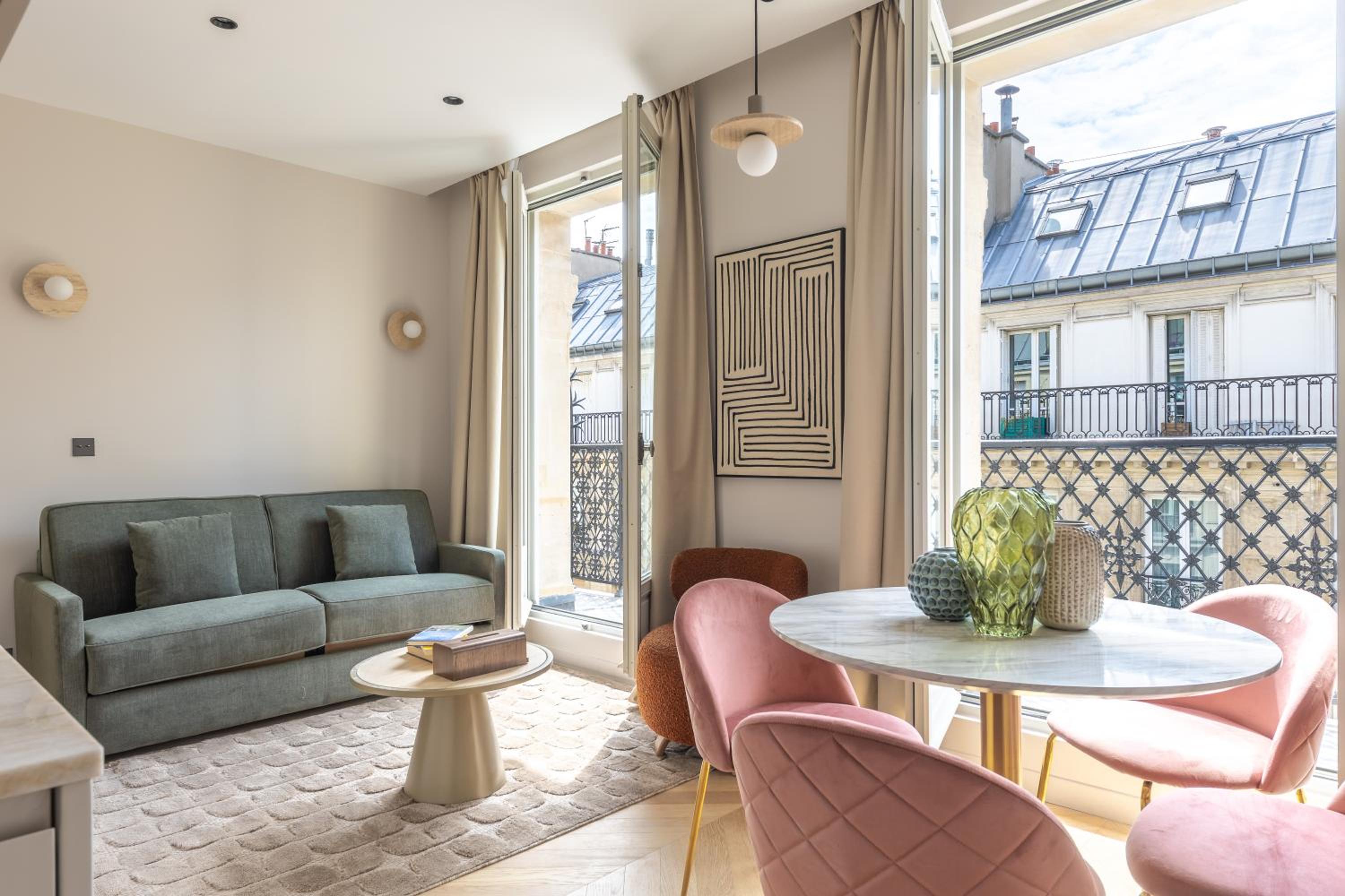 Superior Apartment with City View photo 2