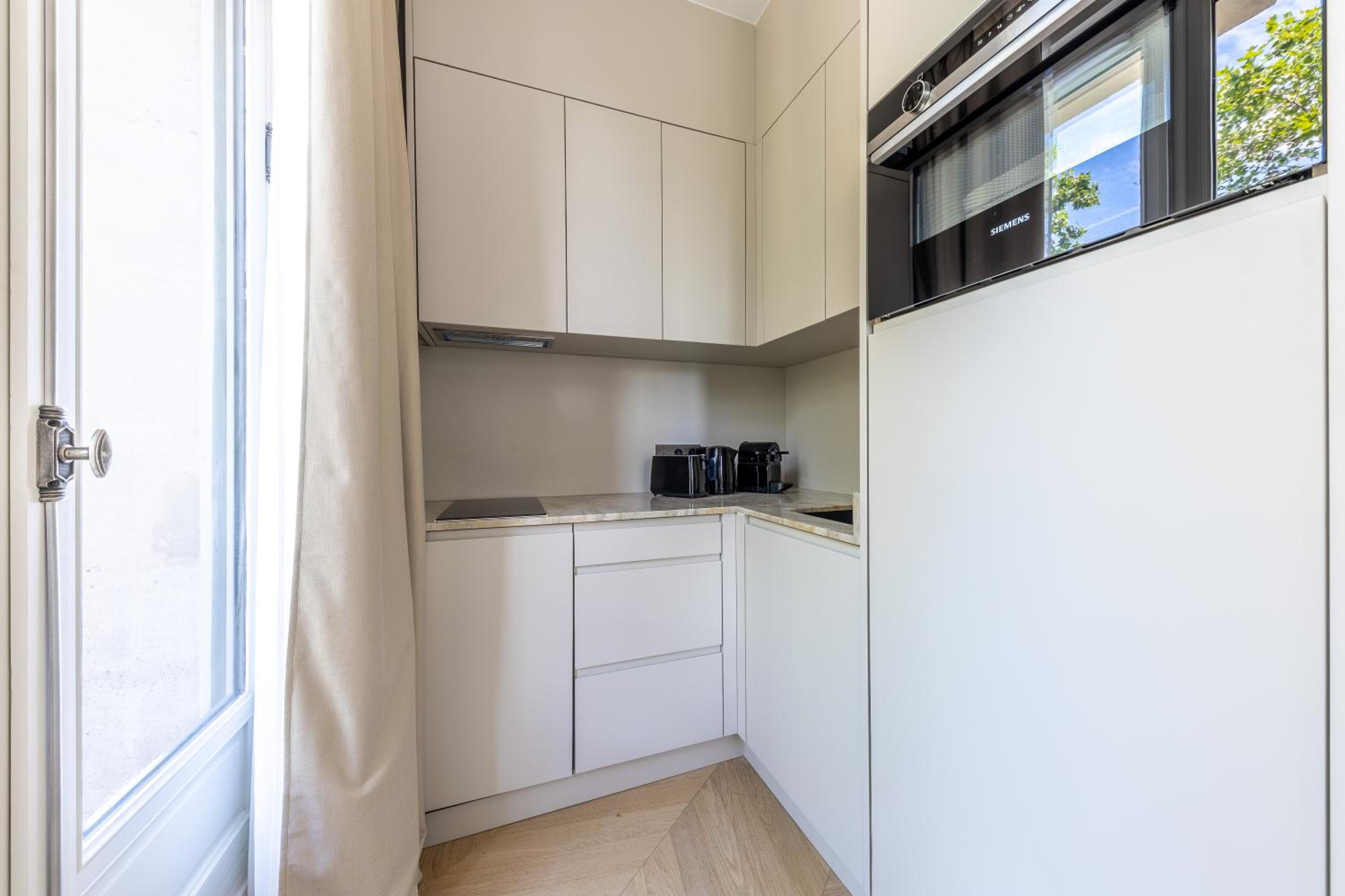 Two-Bedroom Family Apartment photo 2