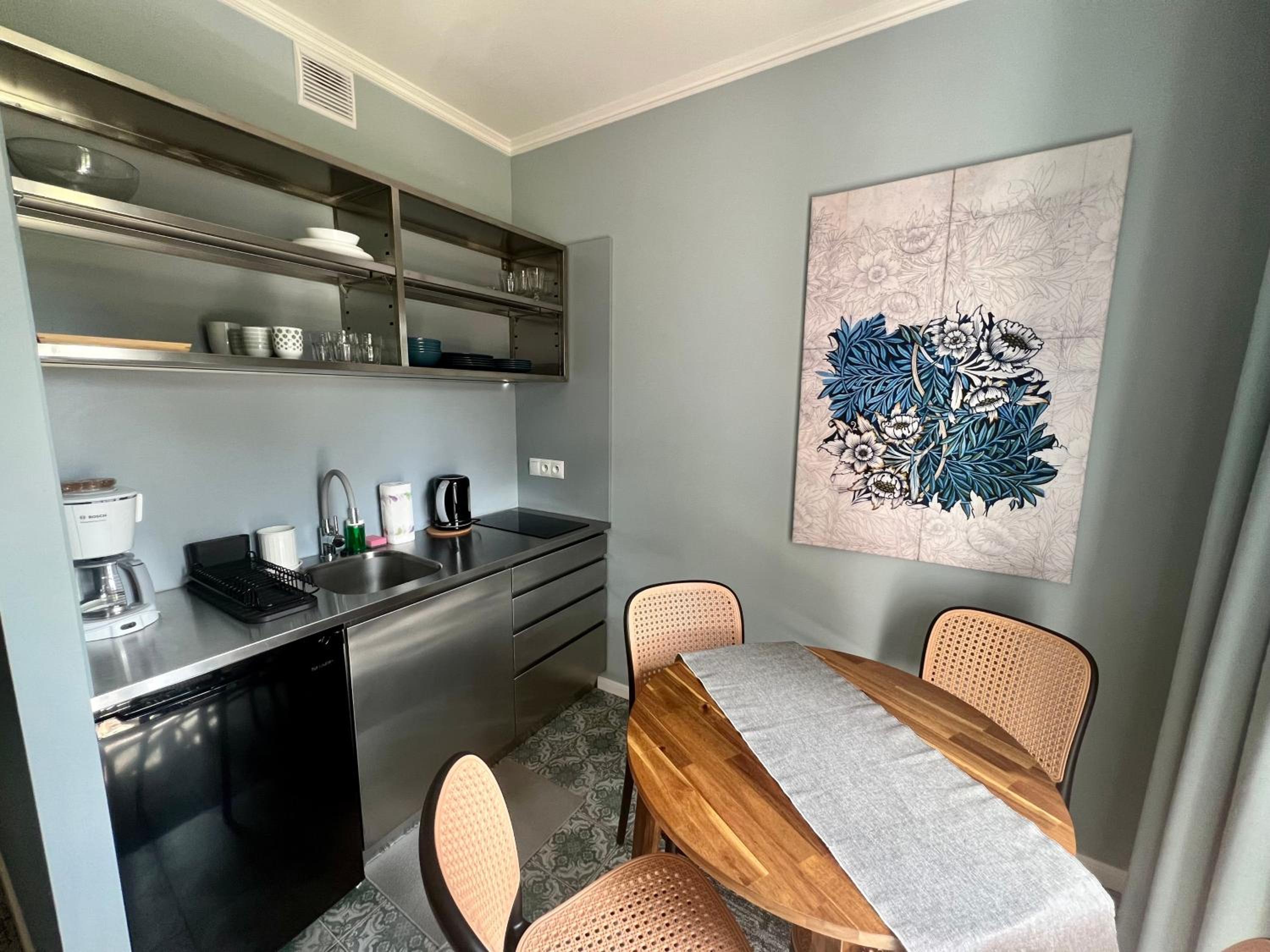 One-Bedroom Family Apartment photo 2
