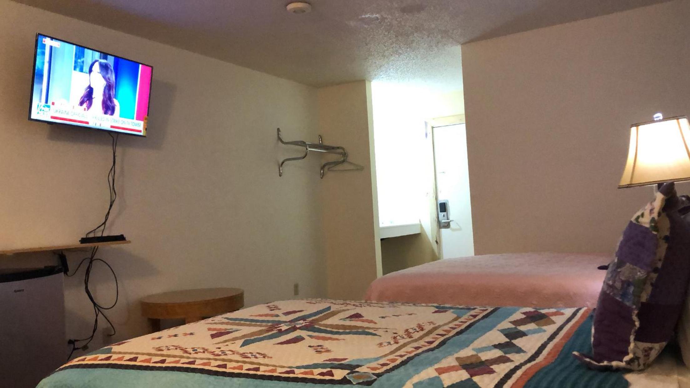 Standard Double Room - Photo 3