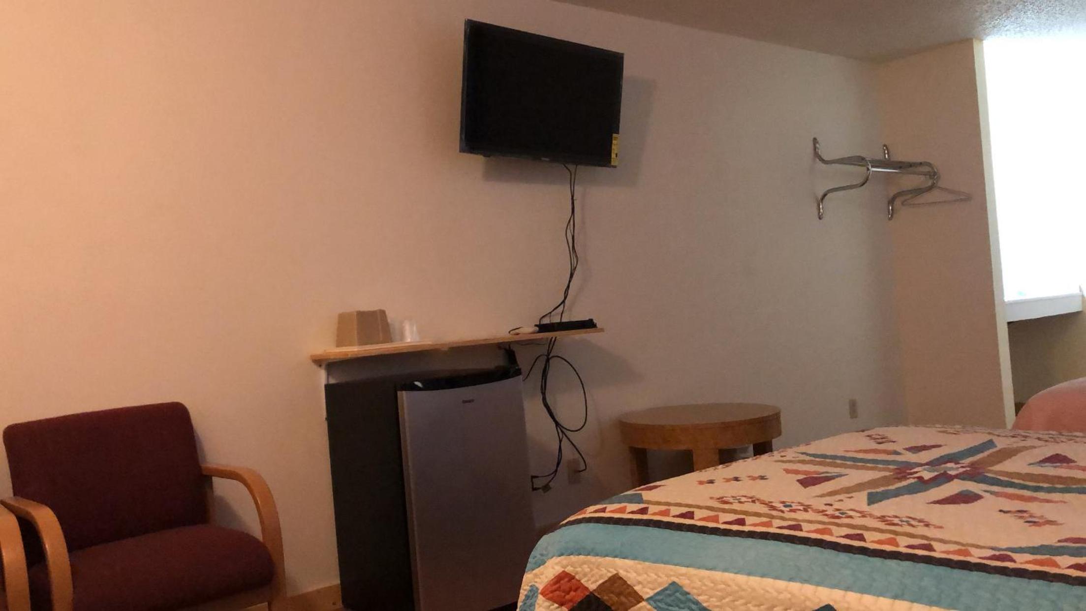 Standard Double Room - Photo 4