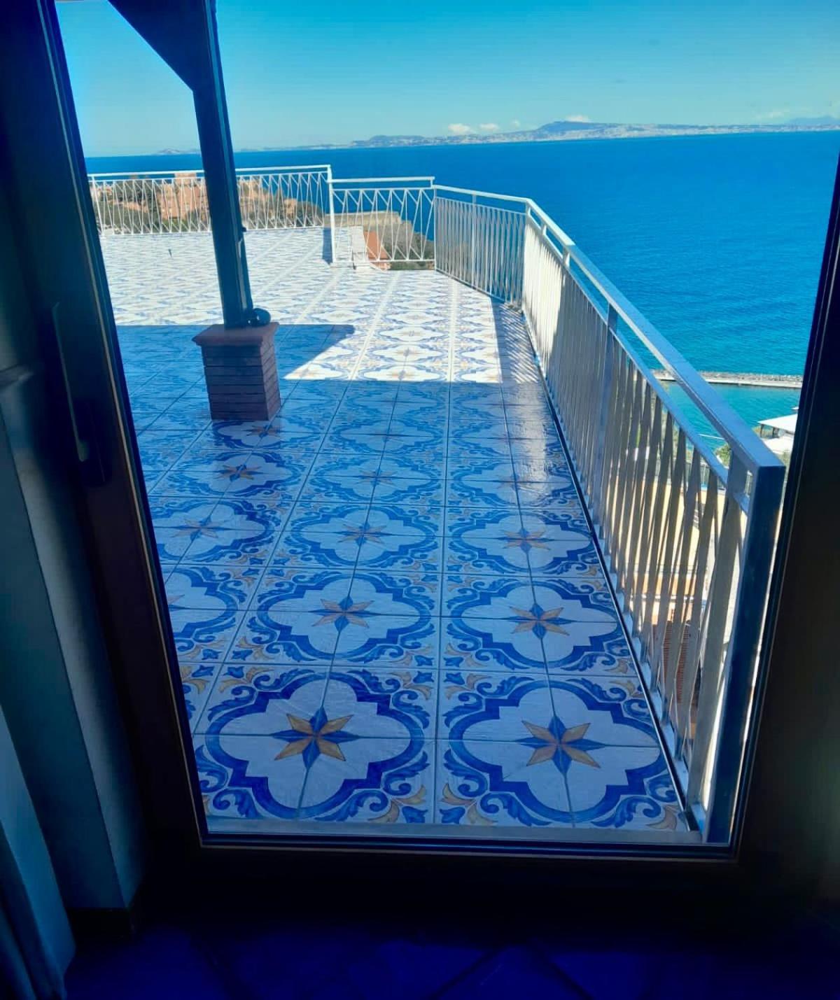Two-Bedroom Apartment with Terrace and Sea View photo 3