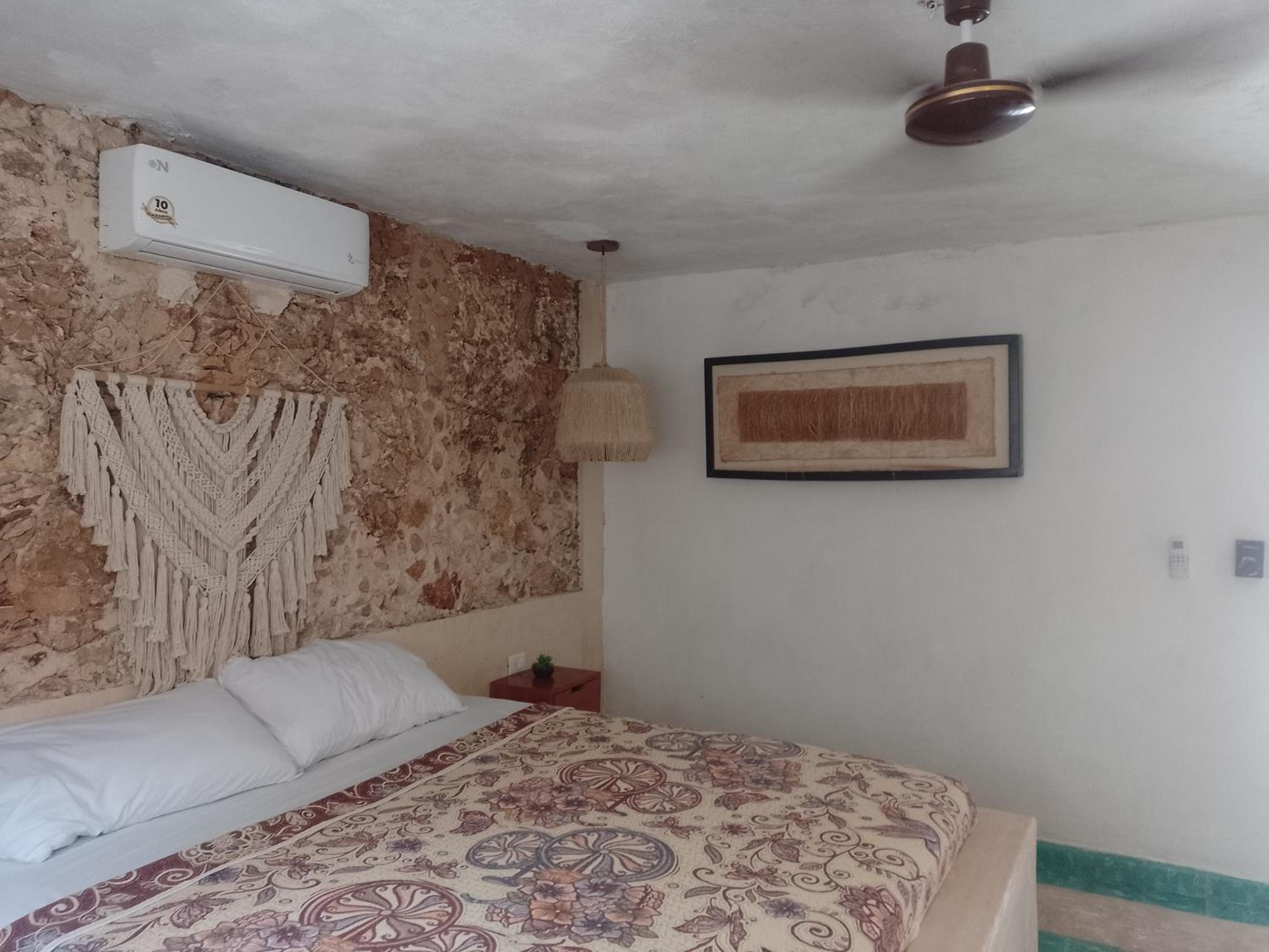 Large Double Room photo 2
