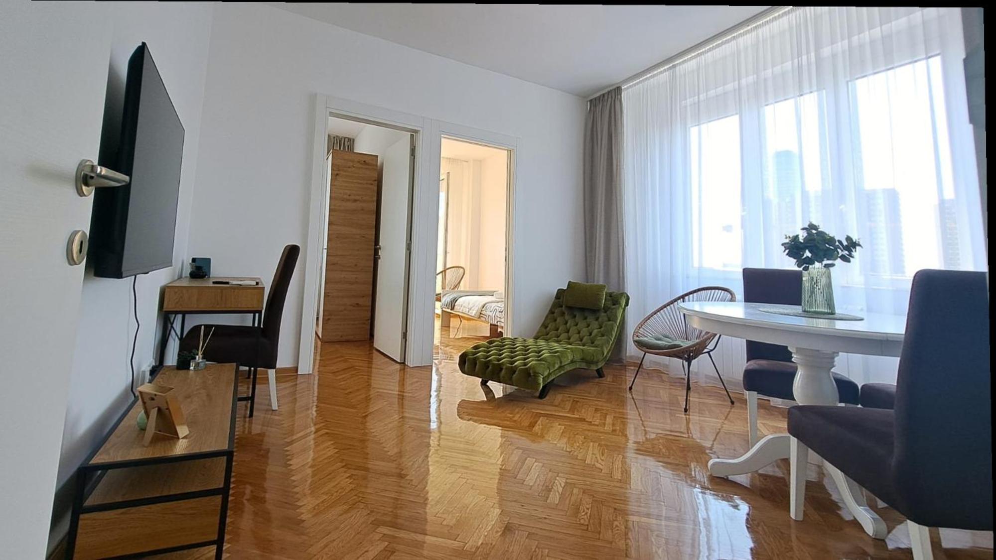 Two-Bedroom Apartment With Balcony And Terrace photo 1
