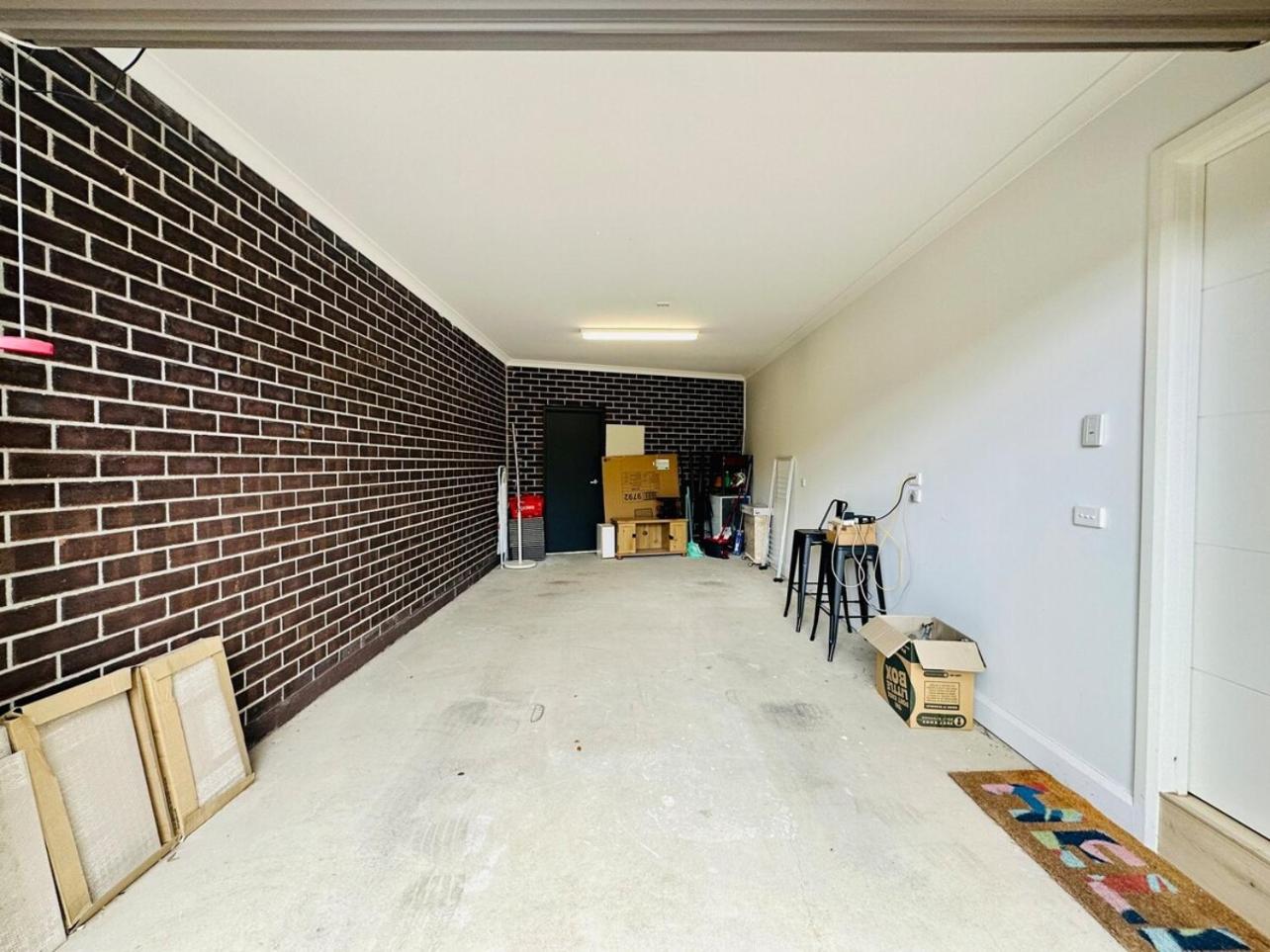 Four-Bedroom House photo 3