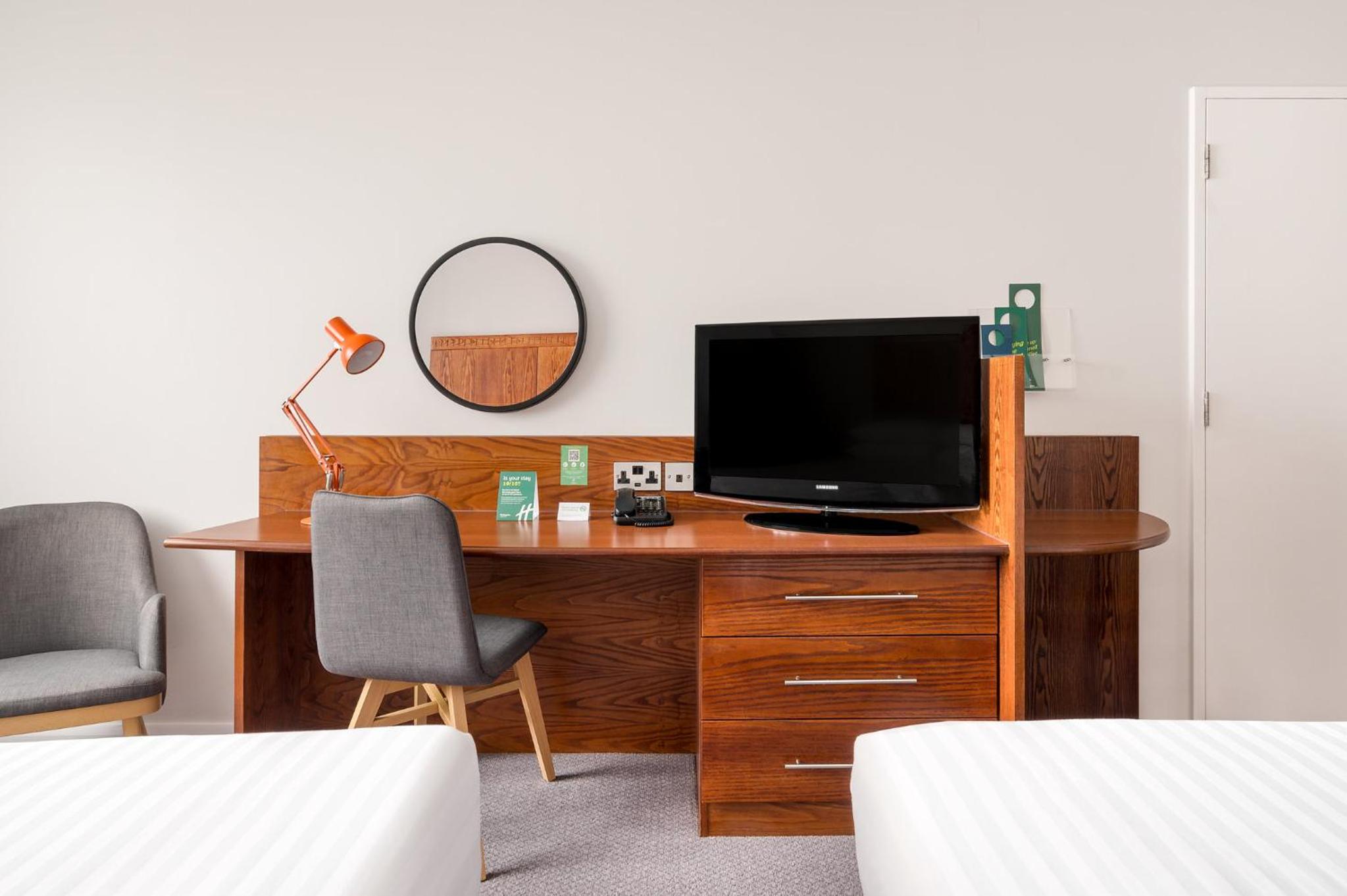 Standard Double Room with Two Double Beds - Photo 14