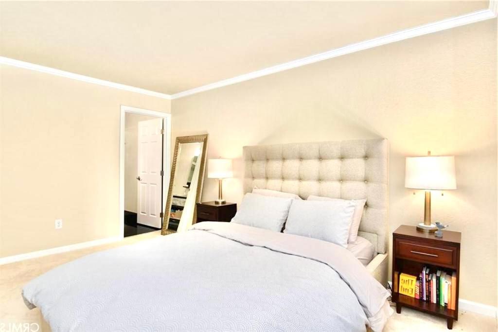 Apartment With View And Balcony