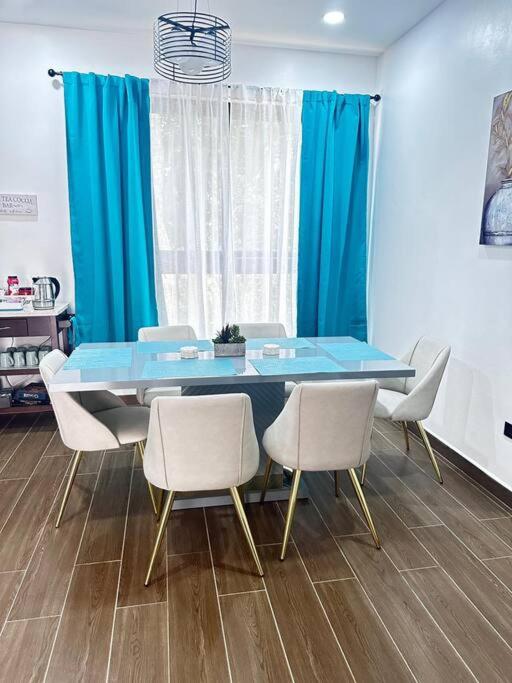Three-Bedroom Villa photo 1