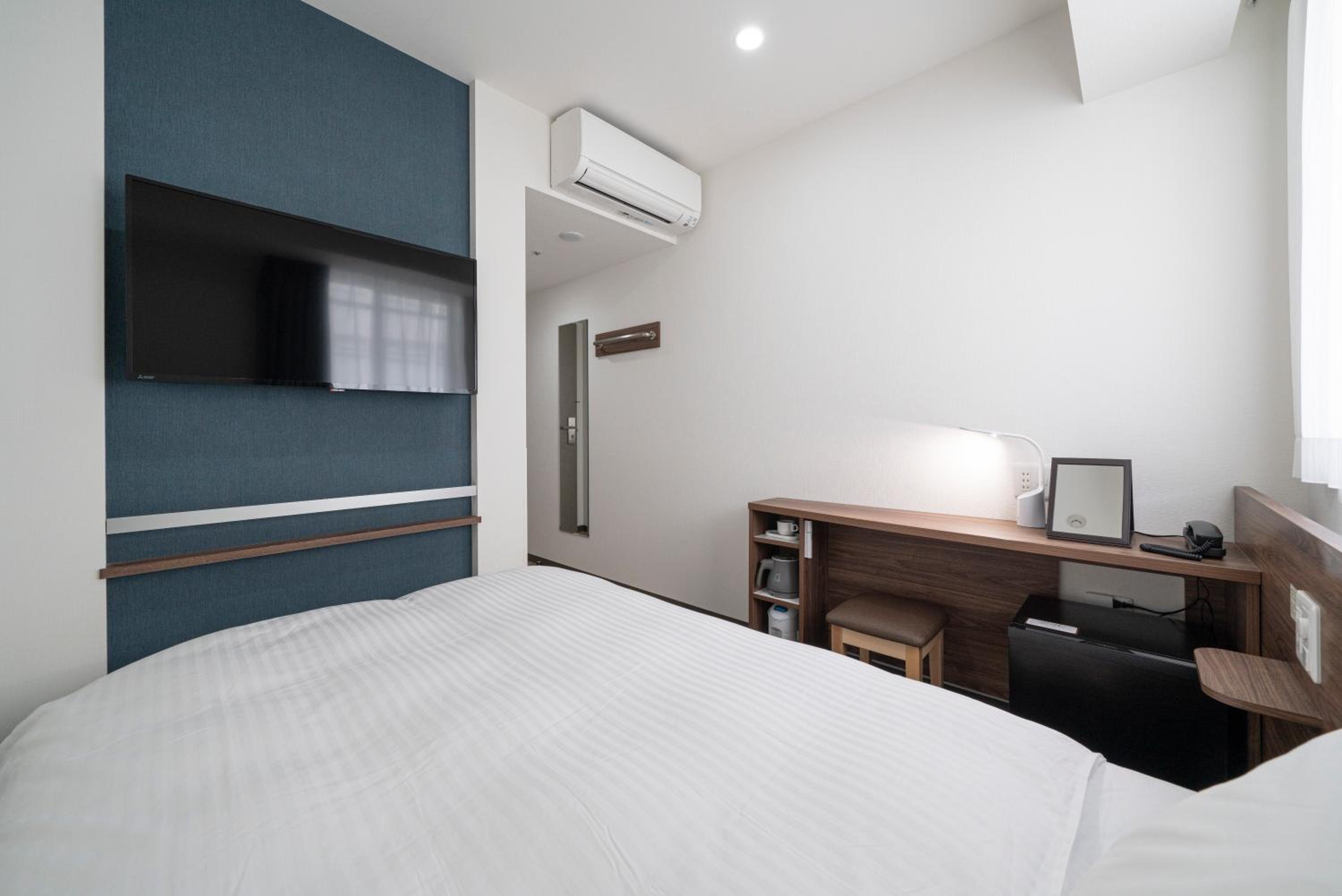 Single Room - Non-Smoking