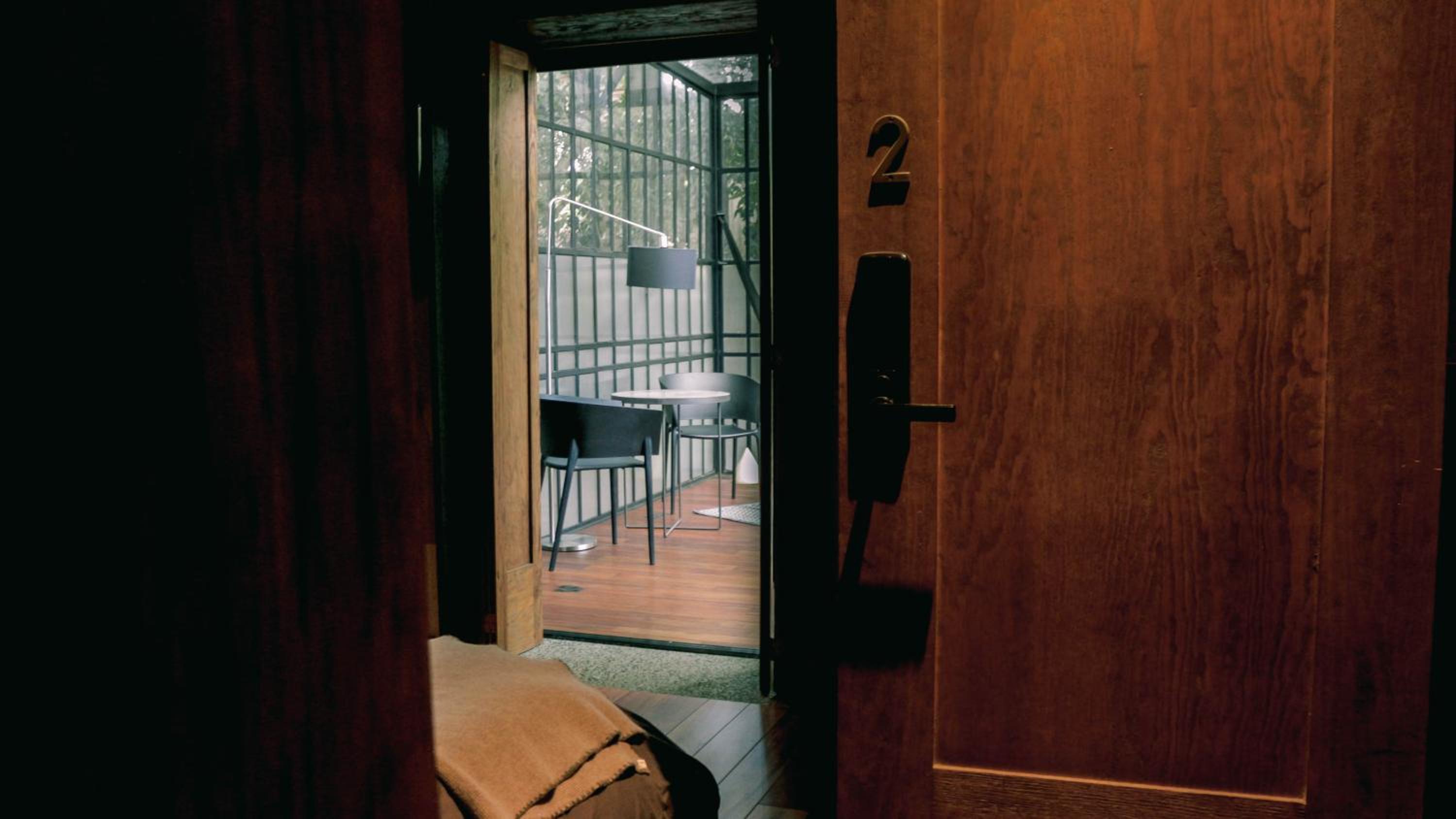 Deluxe Room - Photo 3