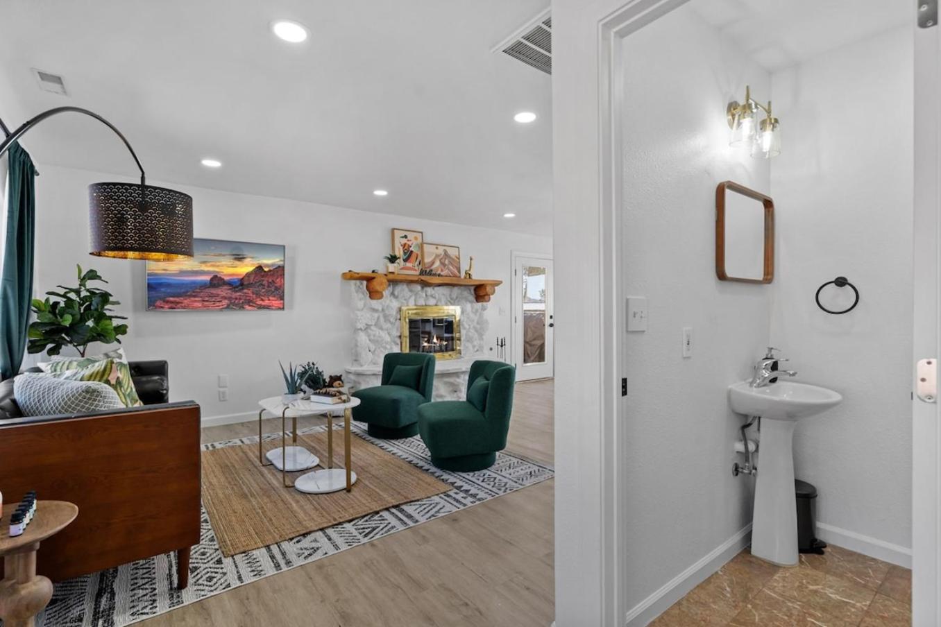 Three-Bedroom House photo 1