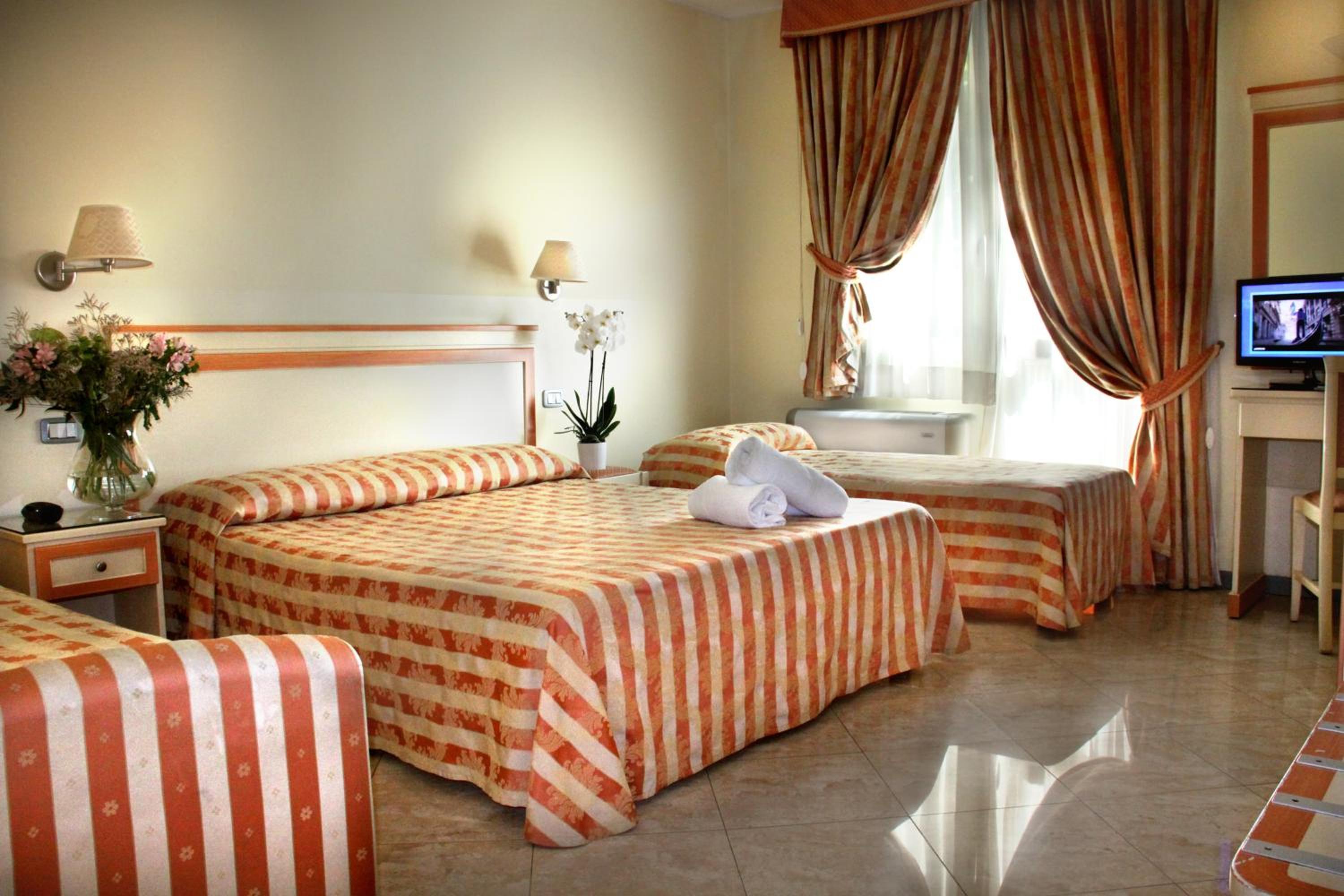 Quadruple Room photo 1