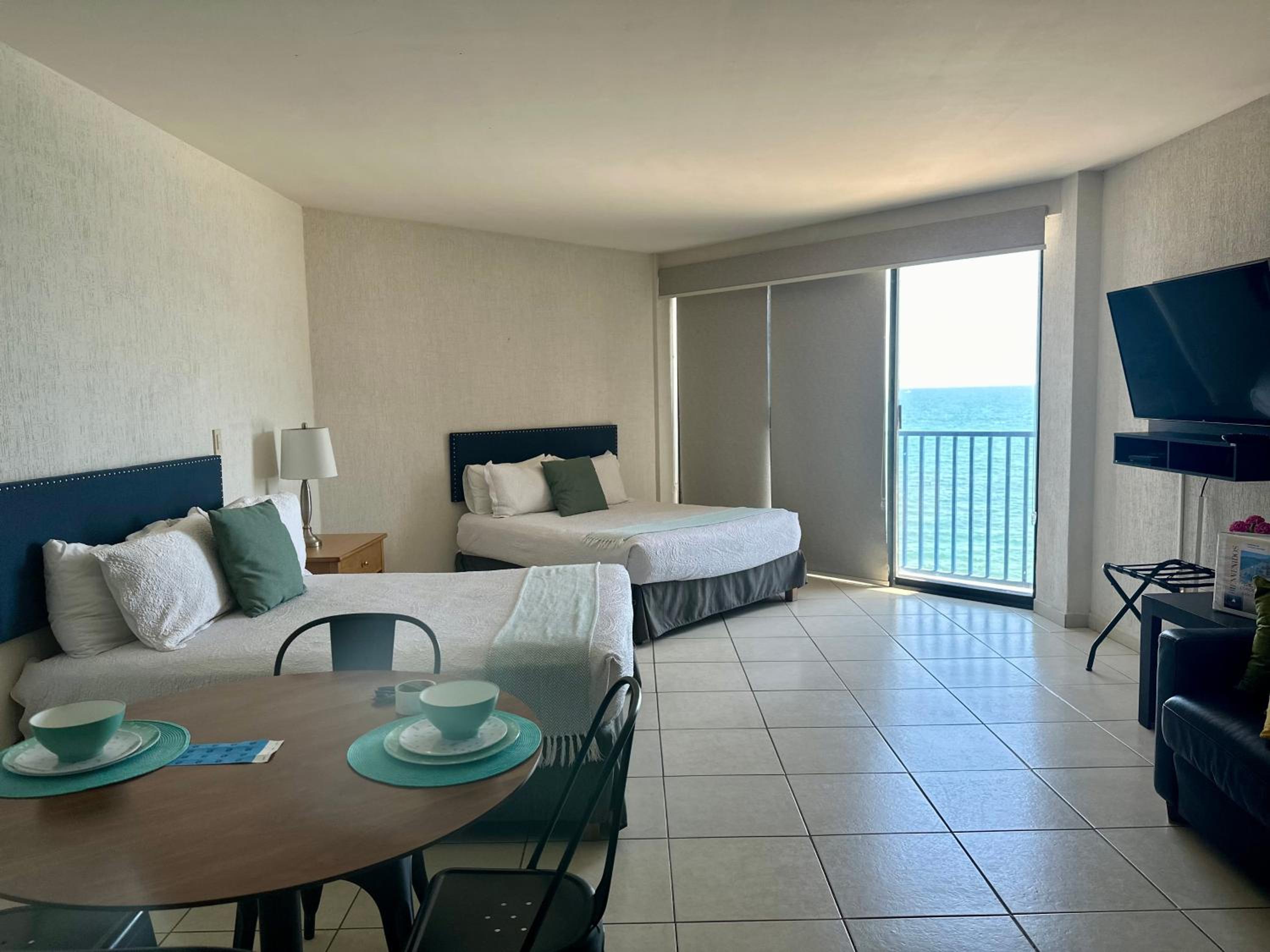 Studio with Sea View