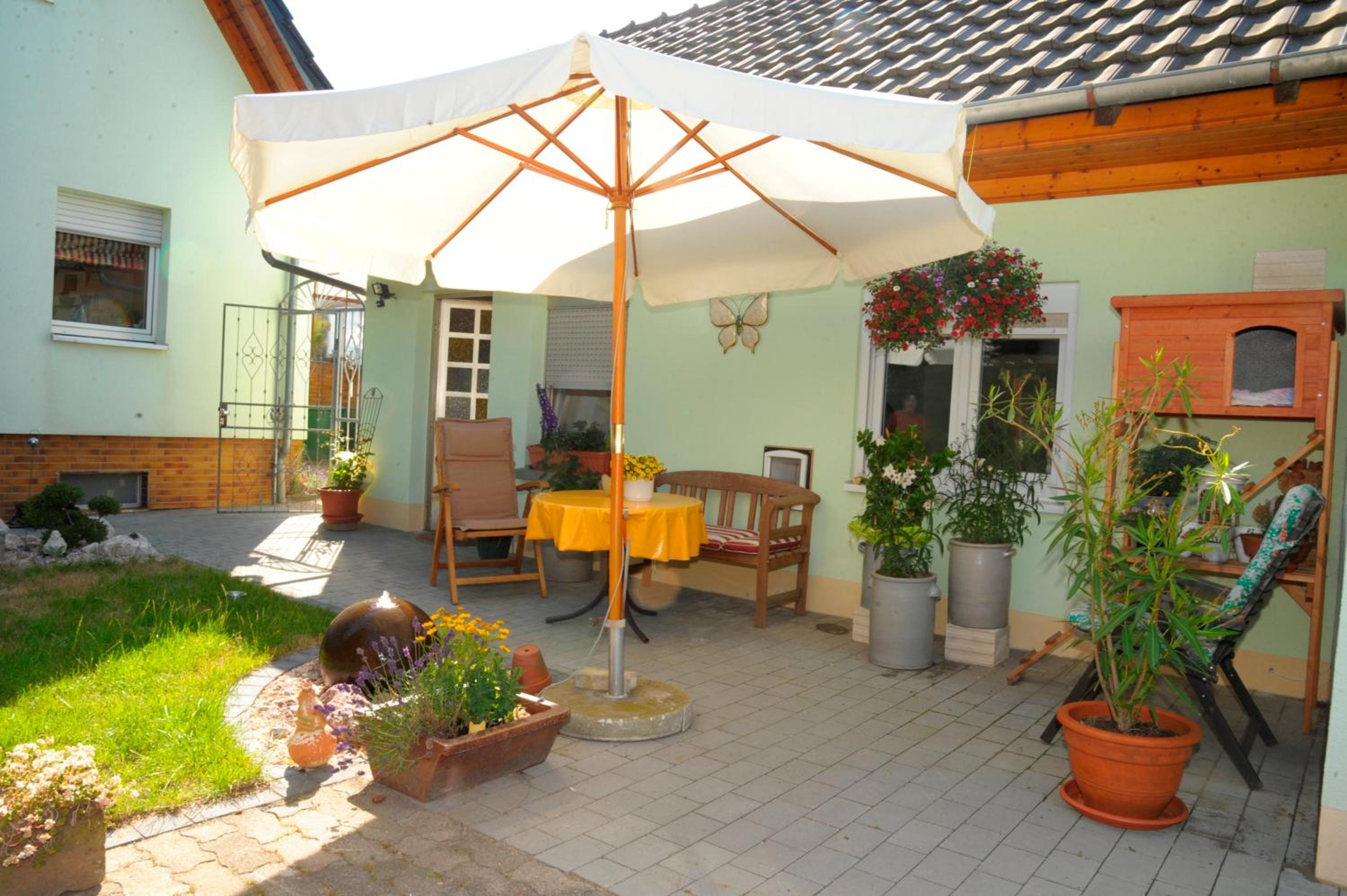 Apartment With Garden View photo 3