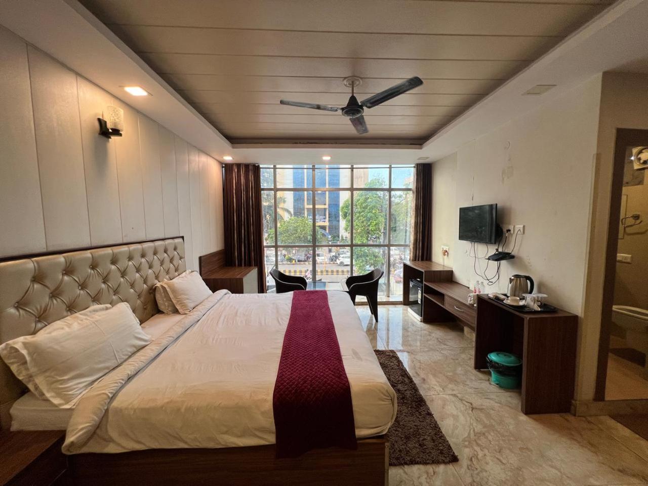 Deluxe Queen Room photo 1