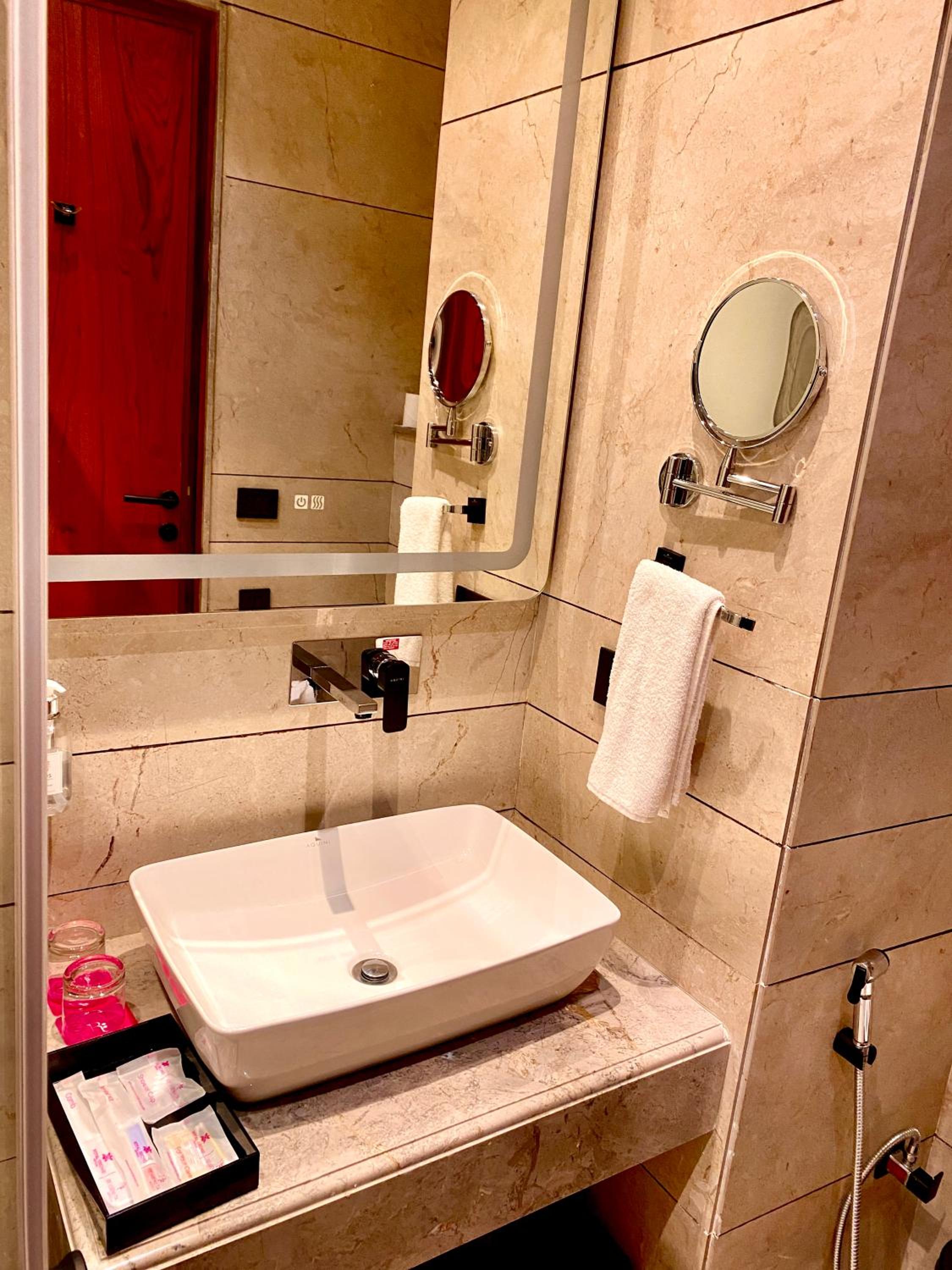  Executive Room With Balcony - Photo 5