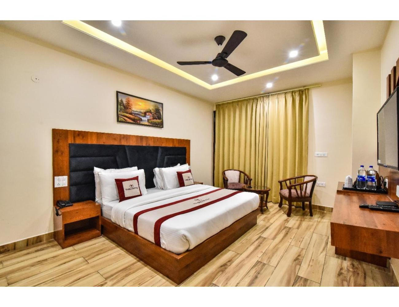 Deluxe Queen Room photo 3