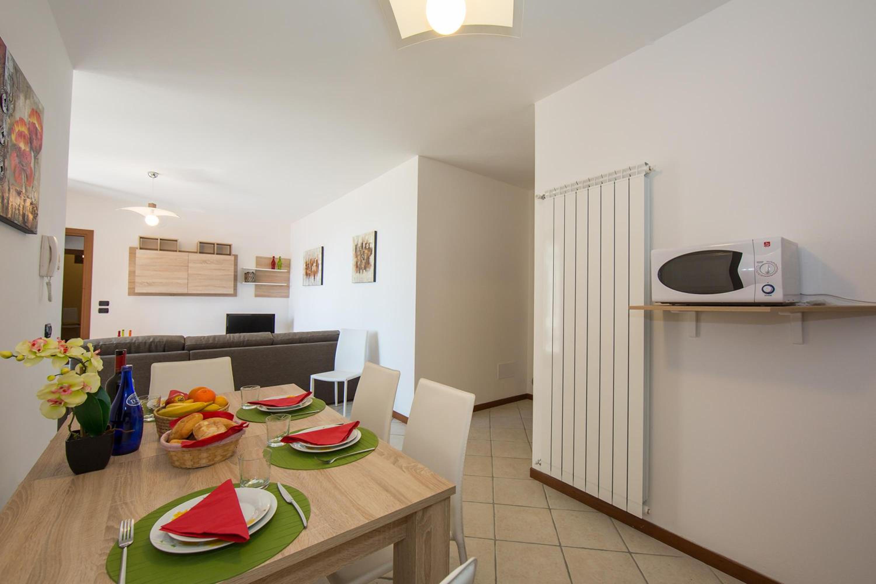 Apartment with Balcony photo 3