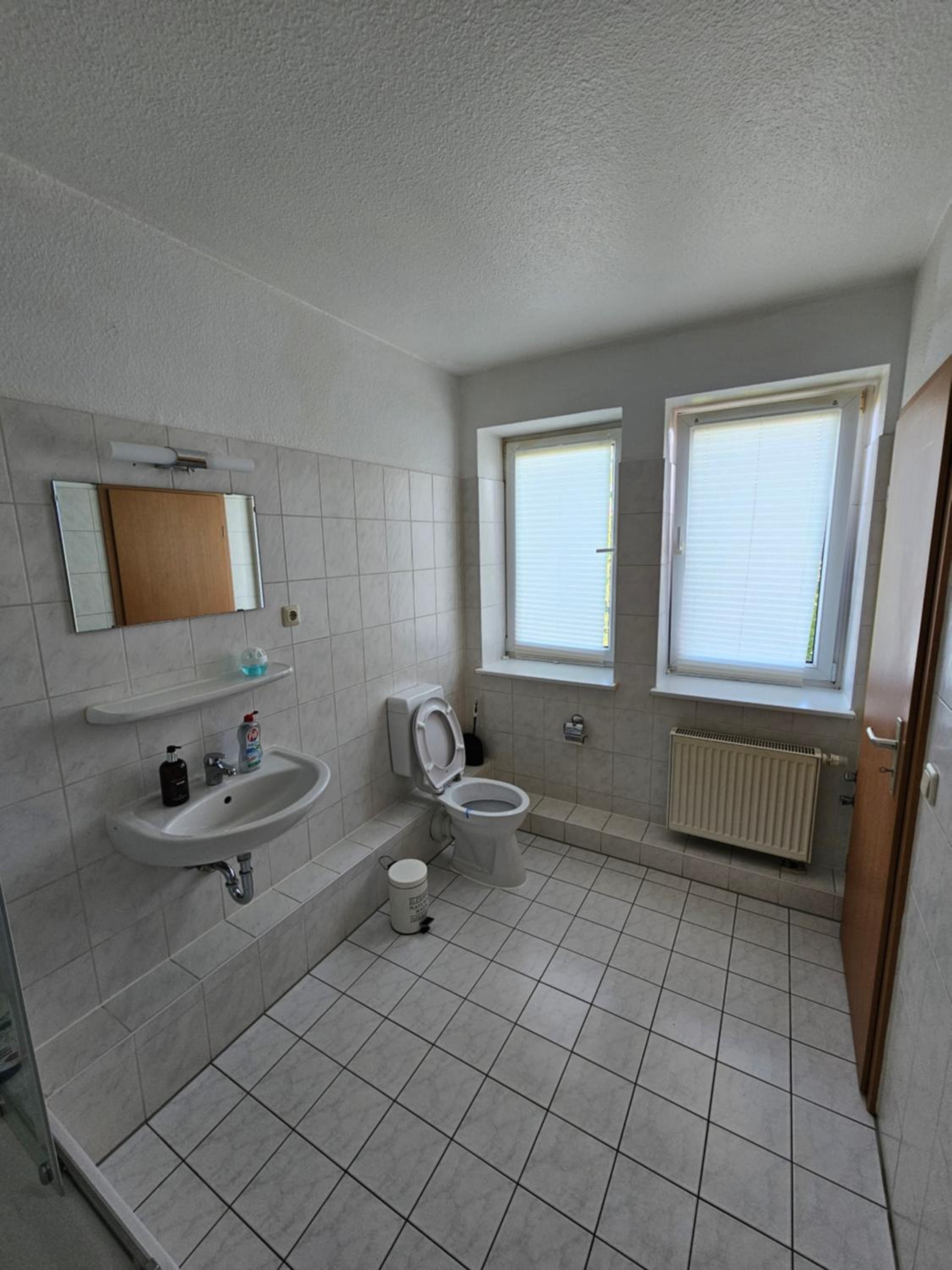 Single Room with Private Bathroom photo 3