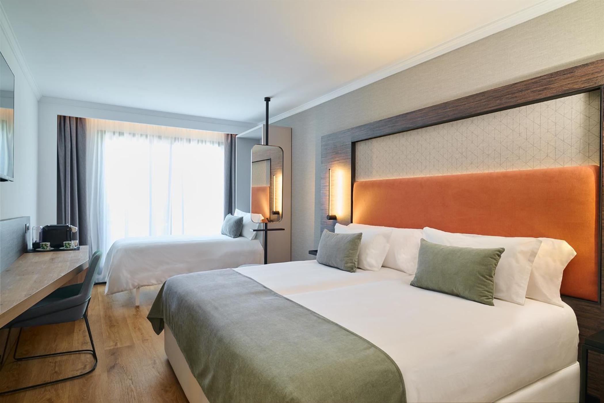 Premium Triple Room - Photo 2