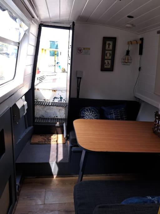 Mobile Home photo 1
