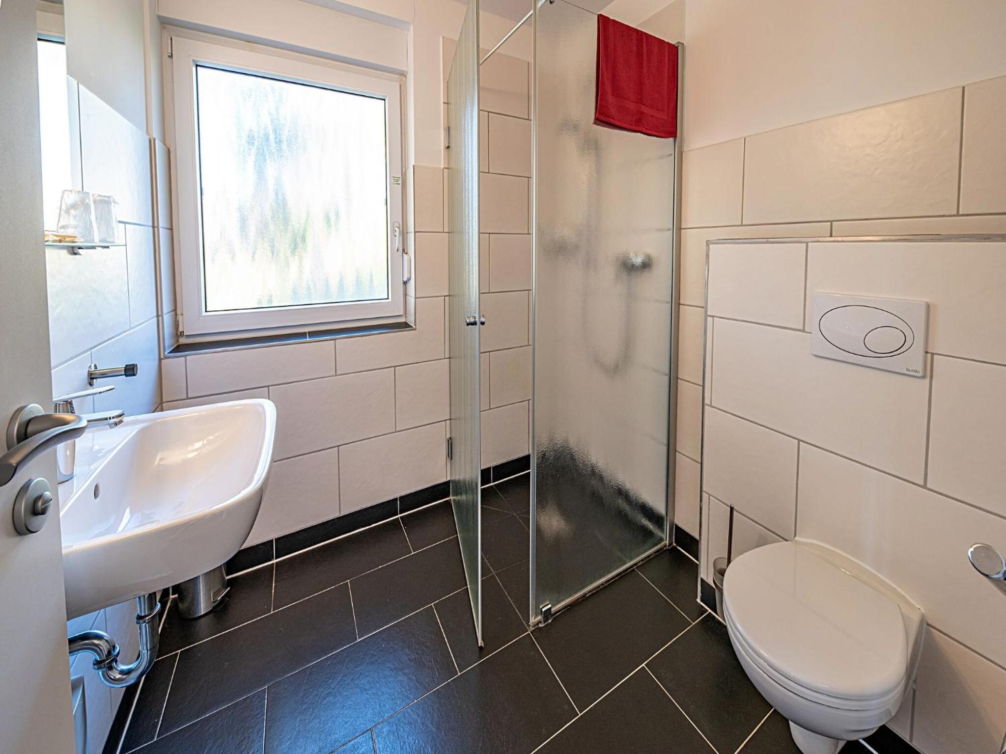 Standard Double Room - Photo 10