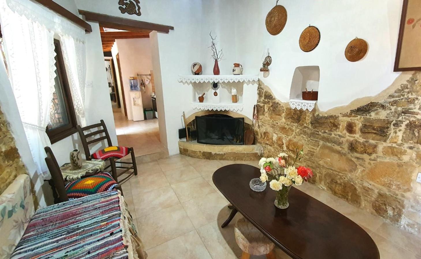 One-Bedroom House photo 3