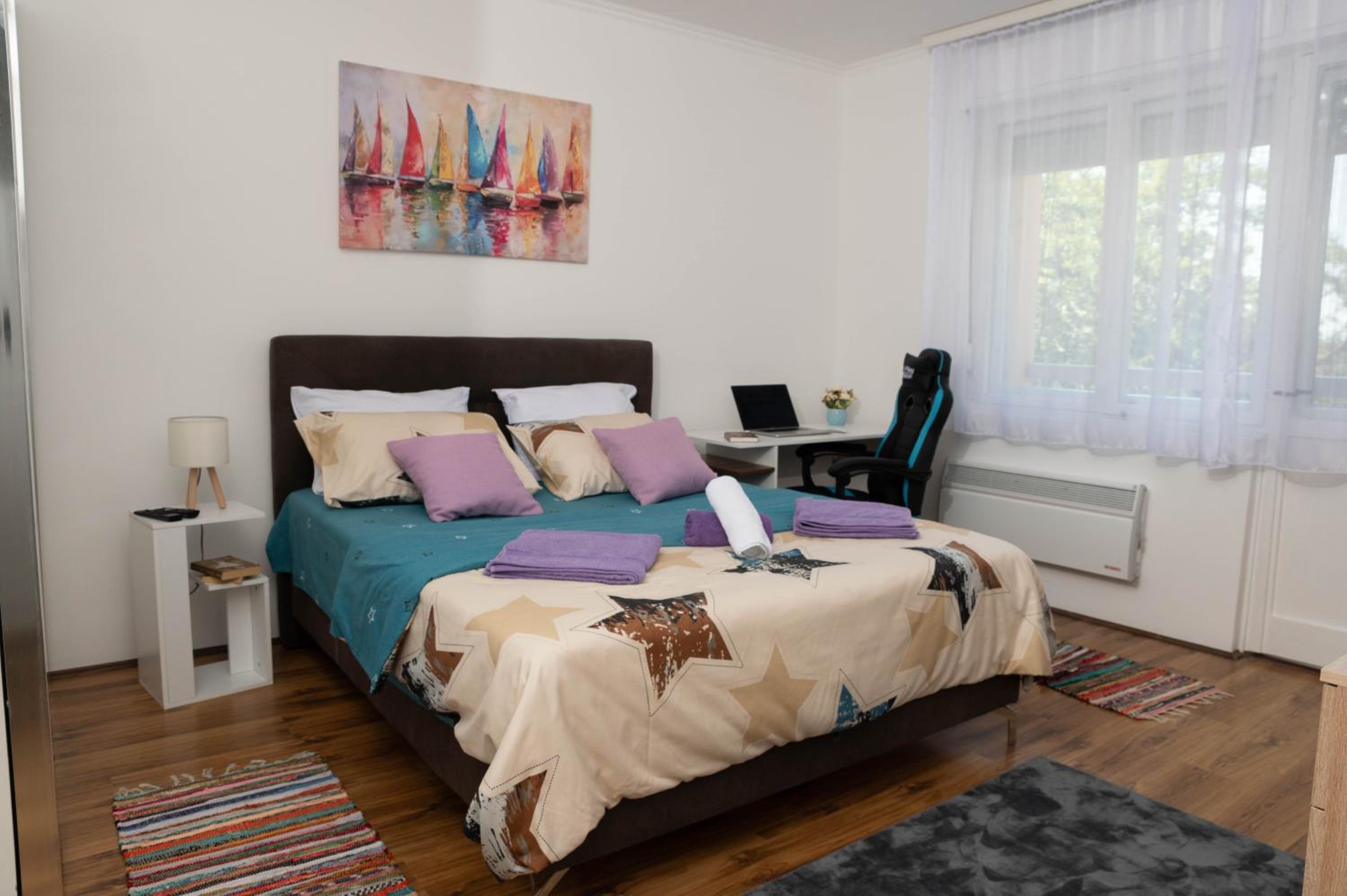 One-Bedroom Apartment with Balcony photo 1