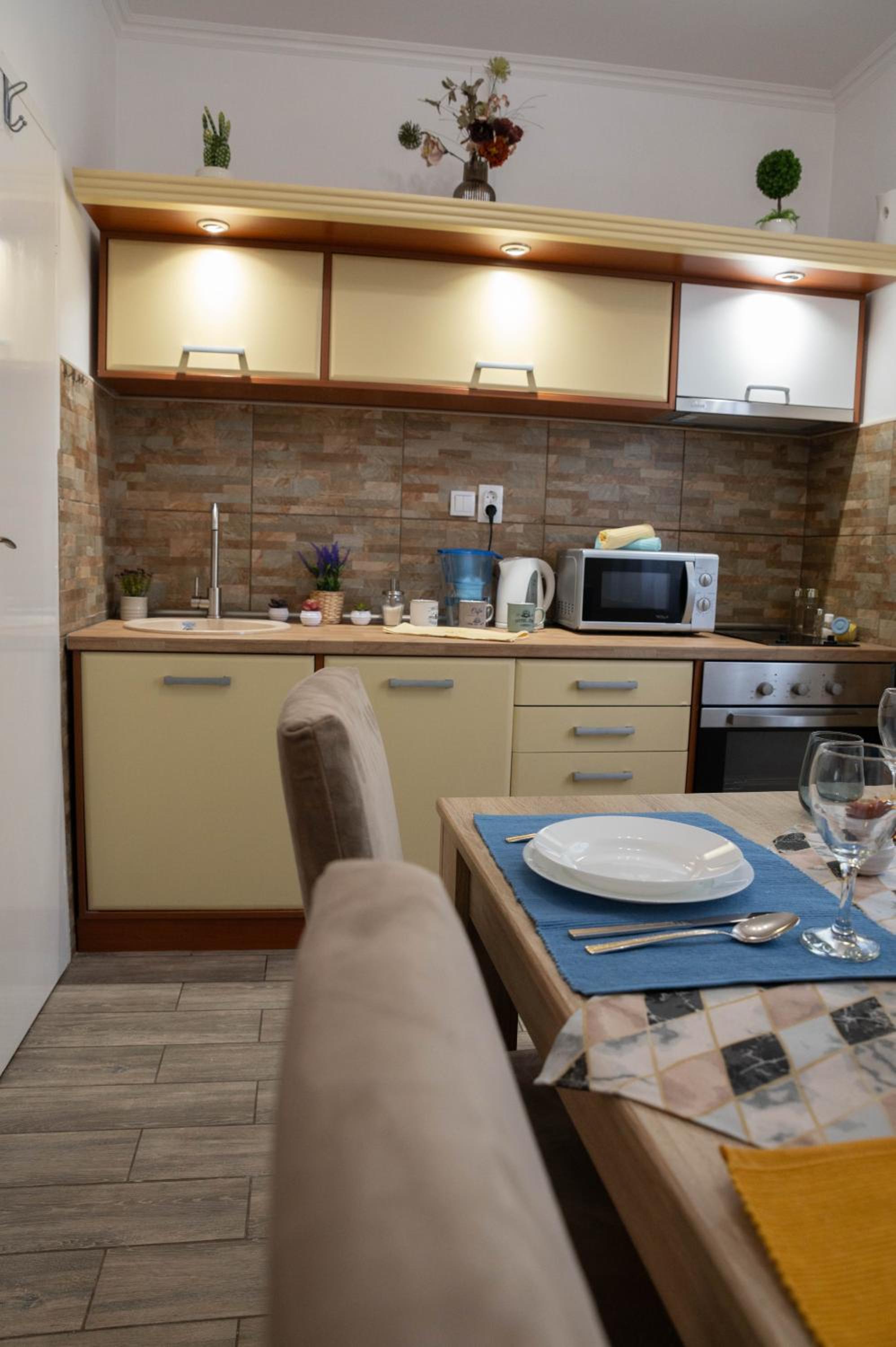 One-Bedroom Apartment with Balcony photo 3
