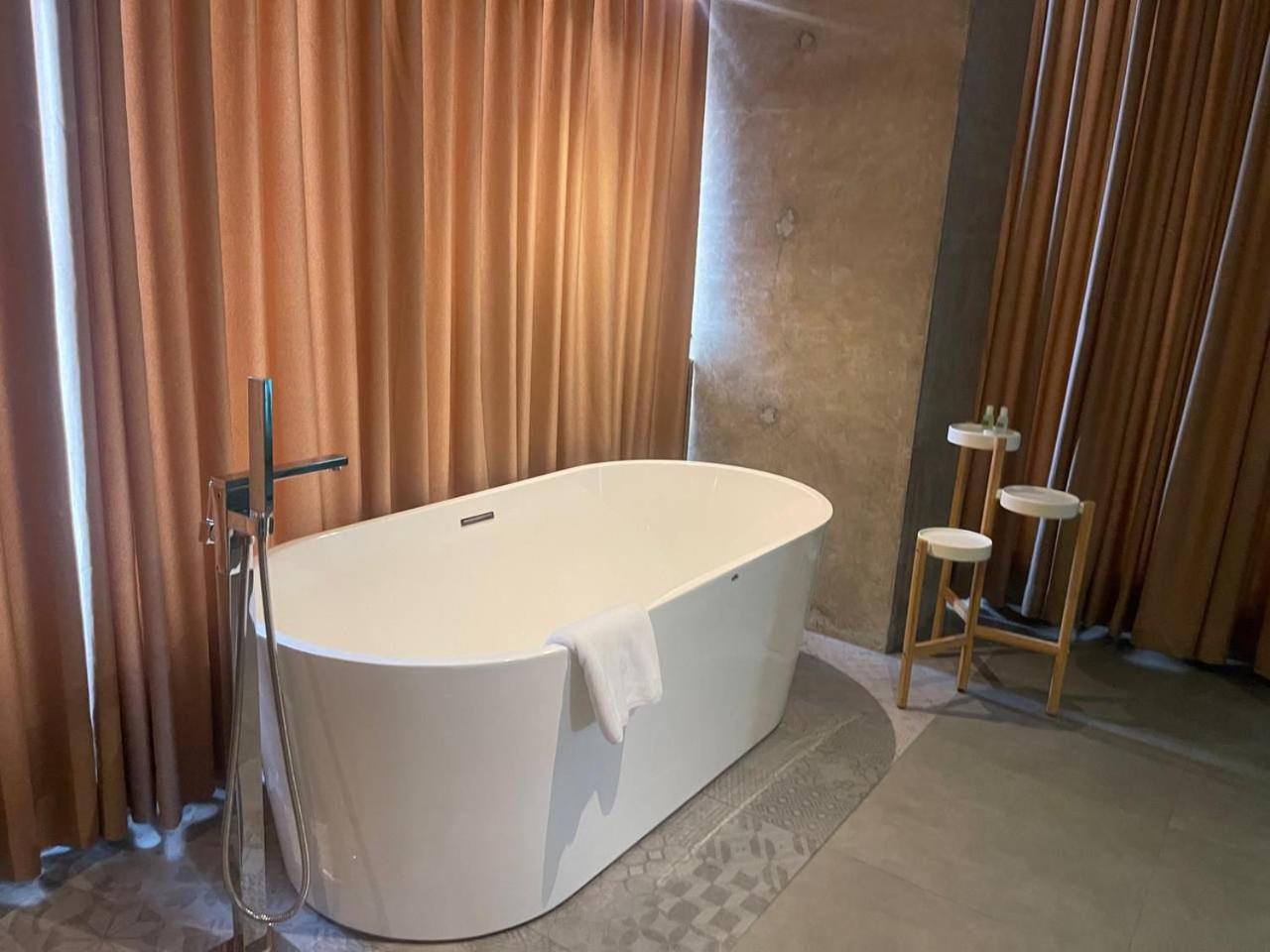 Deluxe Double Room - Photo 5
