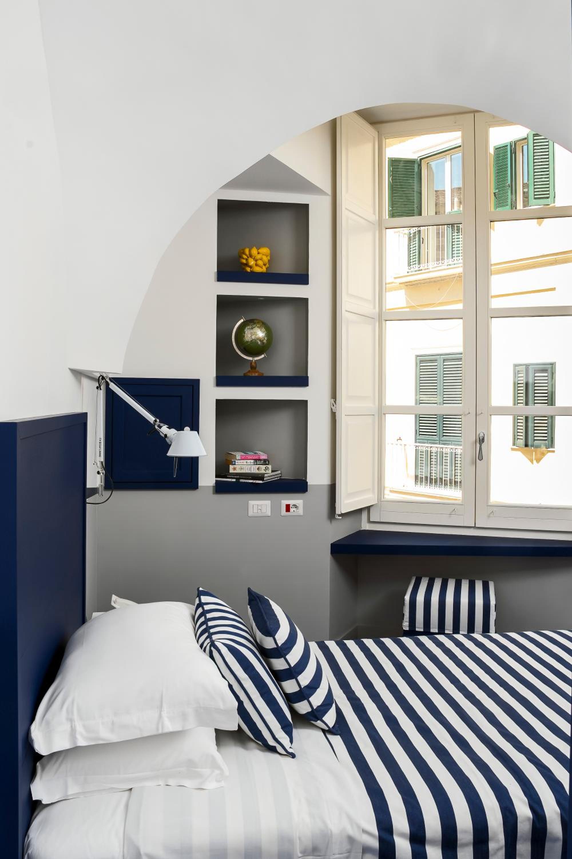 Single Room photo 2