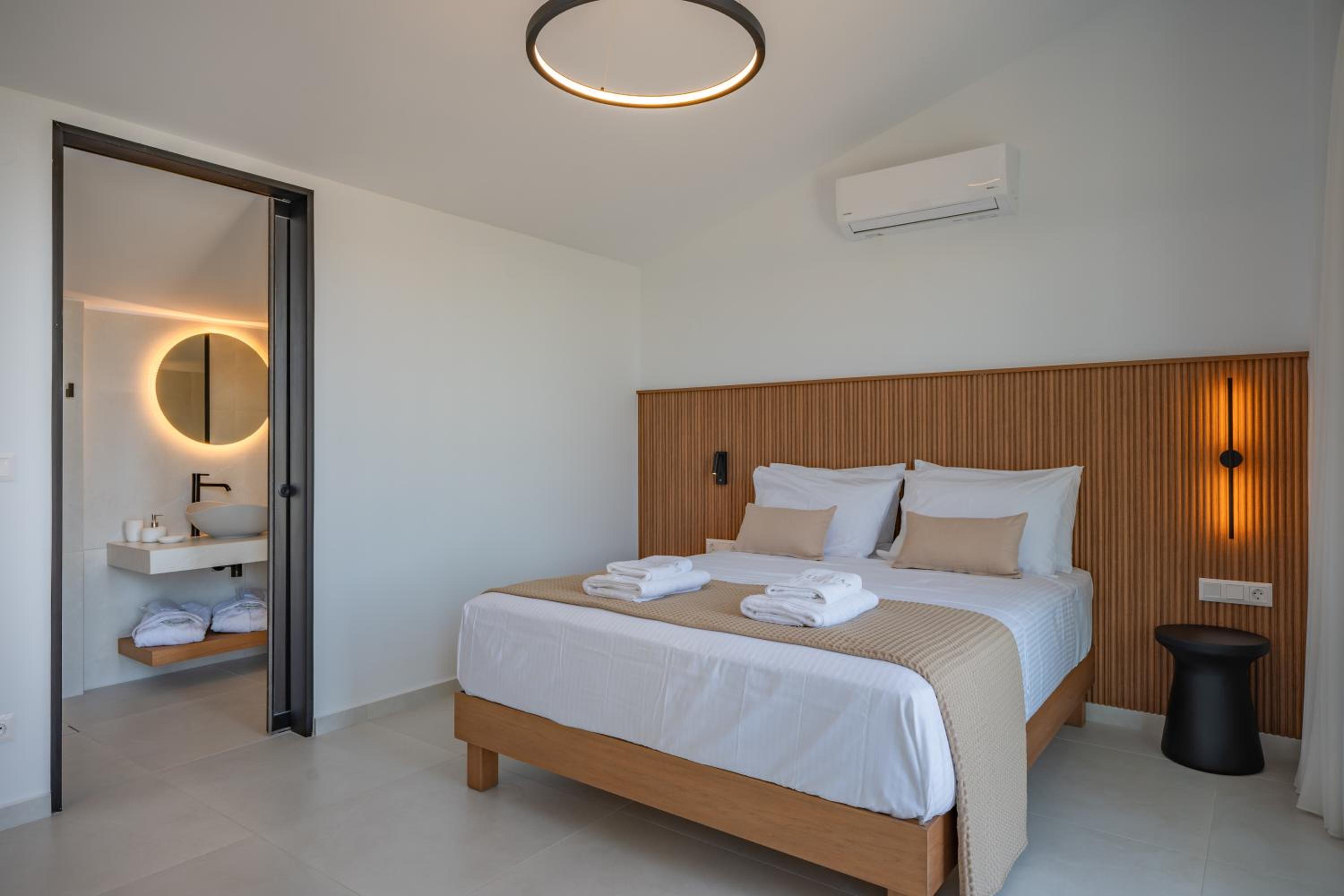 Superior Suite with Sea View photo 2