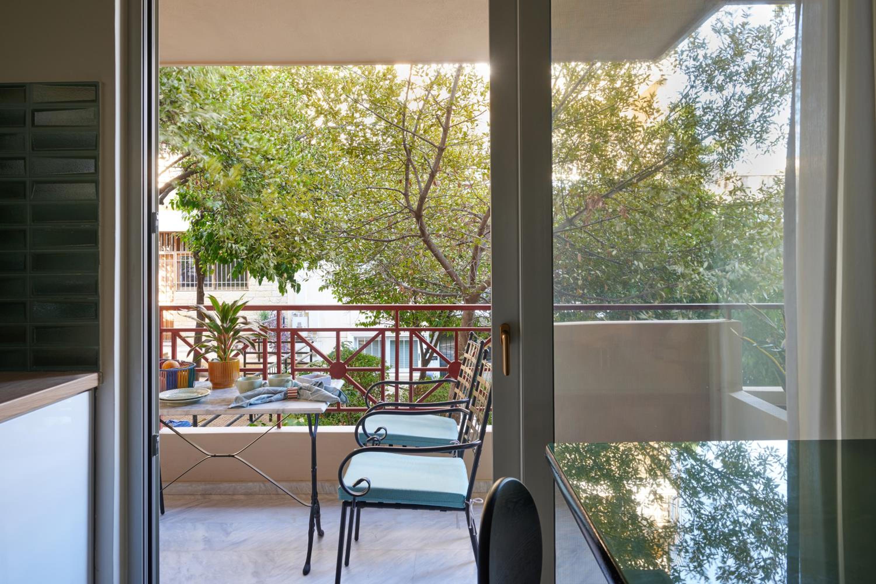 Superior One-Bedroom Apartment with Balcony photo 2