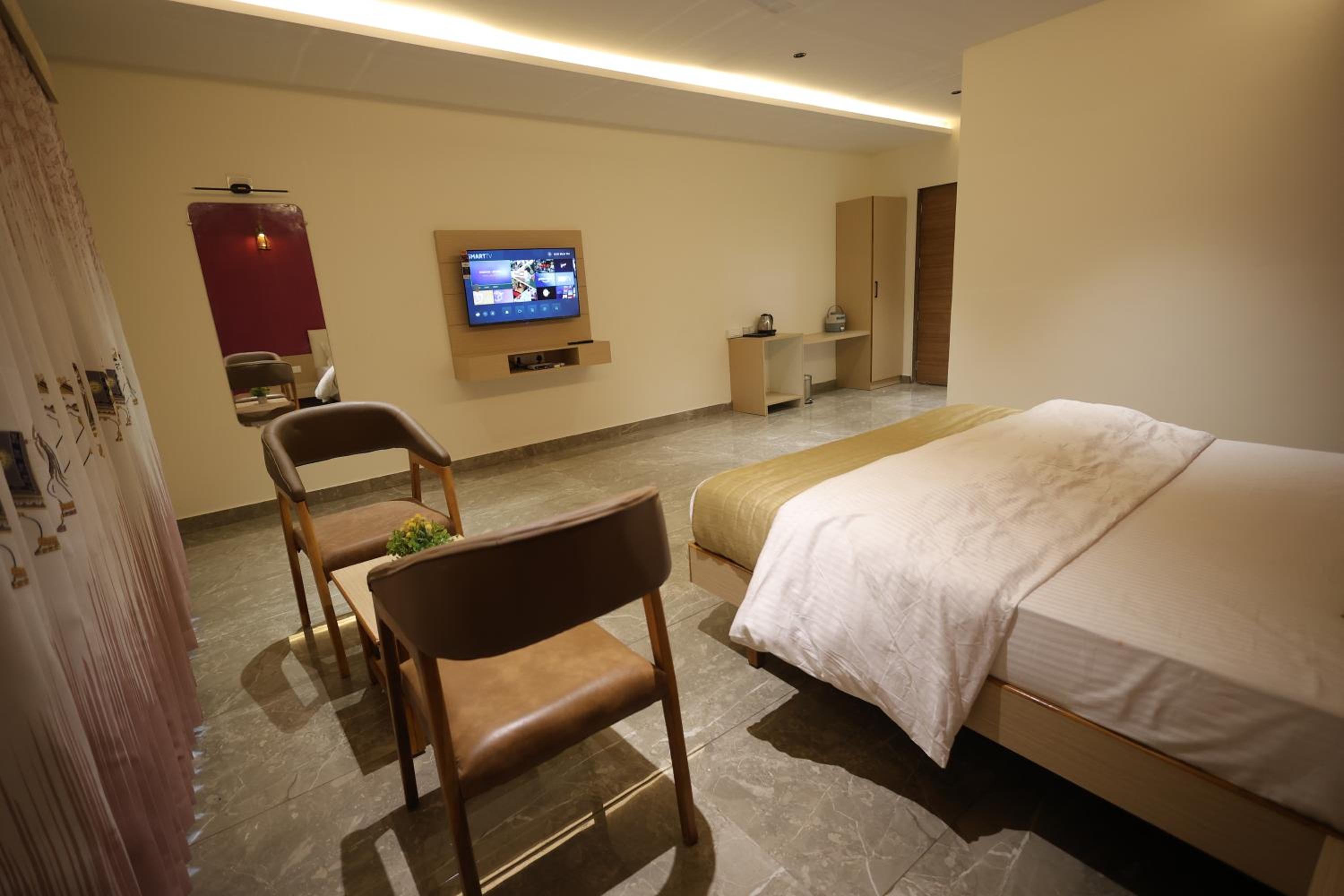 Double Room With Private Bathroom